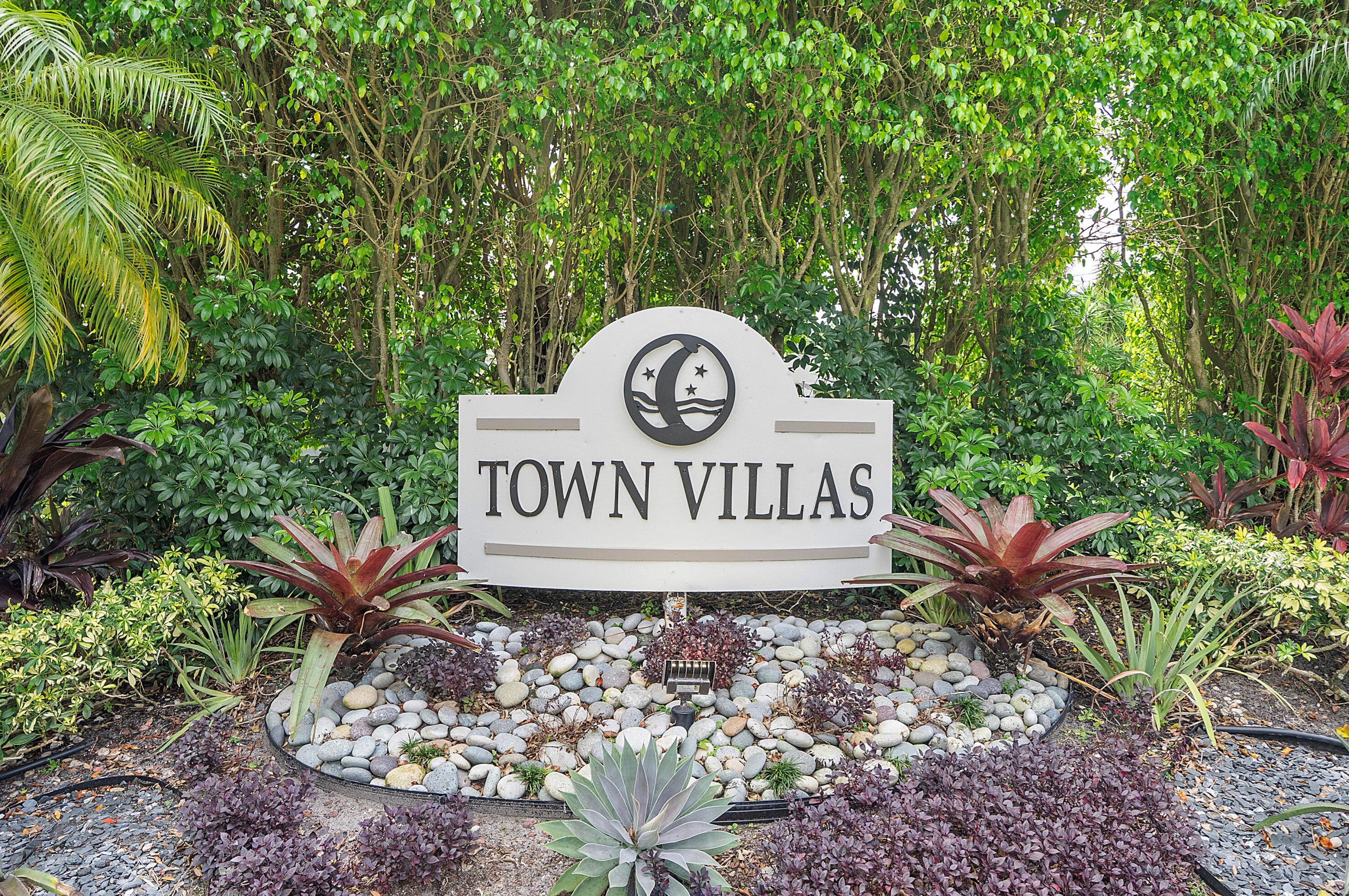 9111 Tracy Ct, Boca Raton FL 33496-2169 exterior