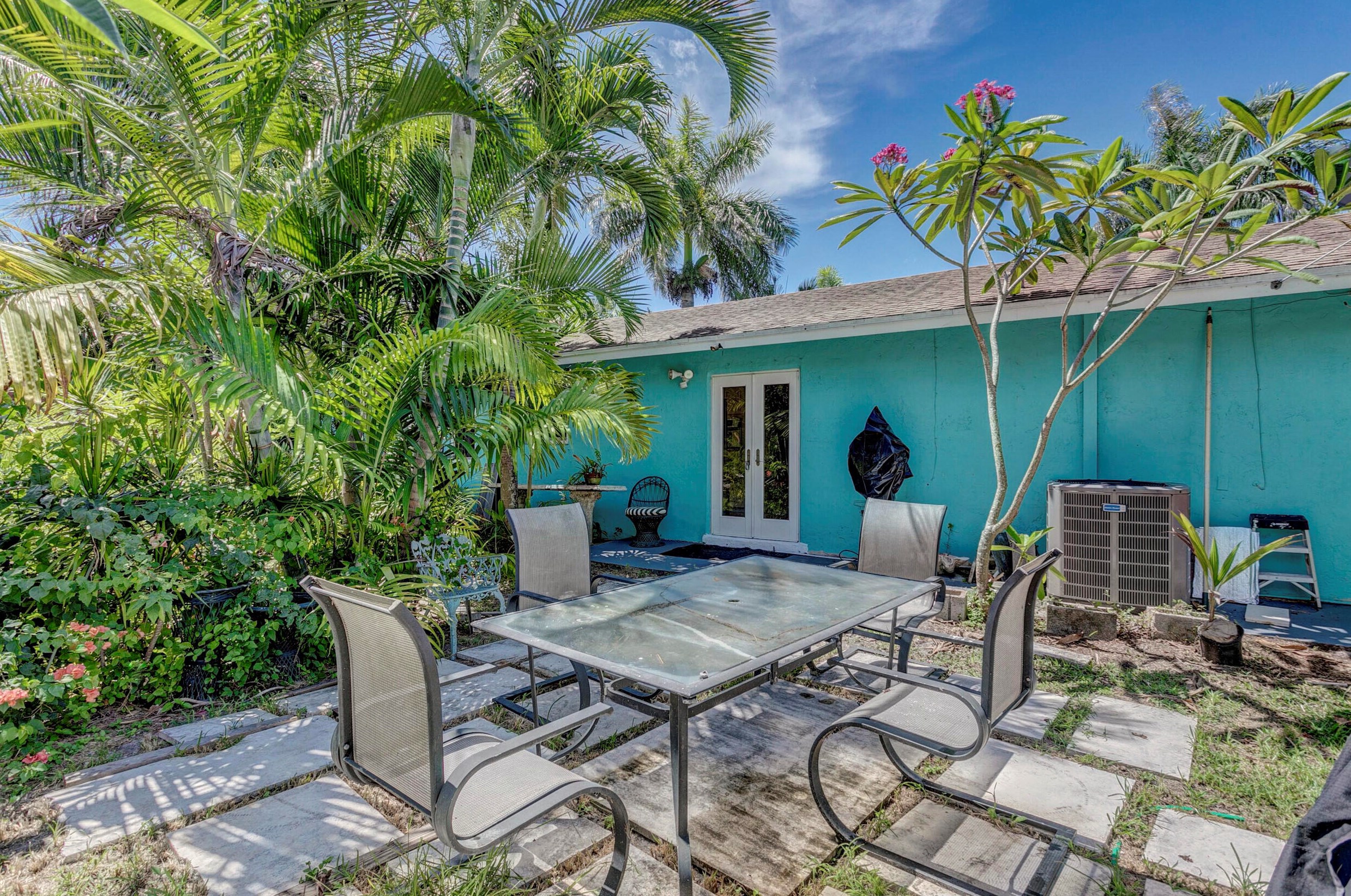 1455 Shannondale Rd, West Palm Beach FL  33406-3233 exterior