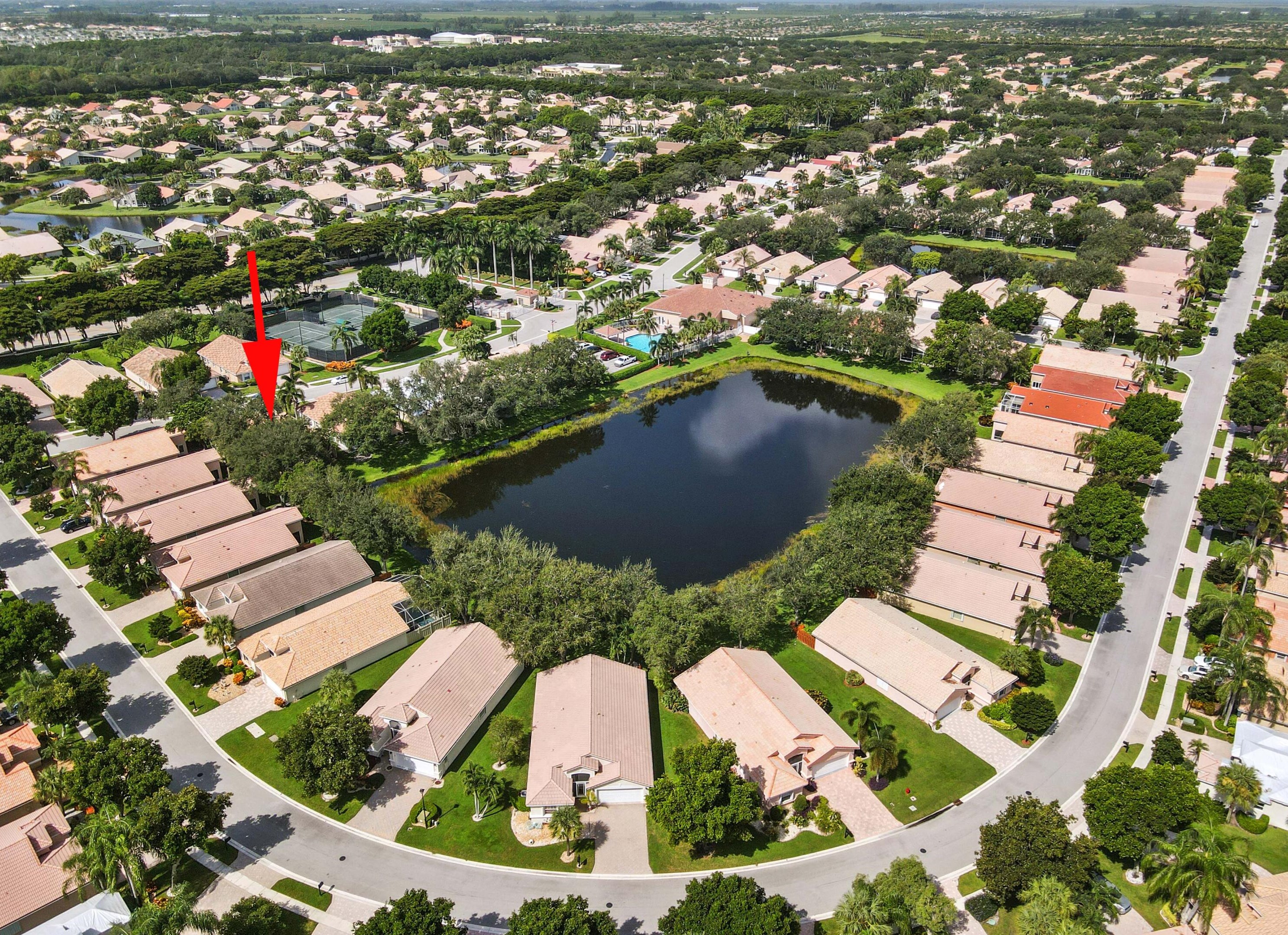 7221 Lugano Dr, Boynton Beach, FL 33437-6084