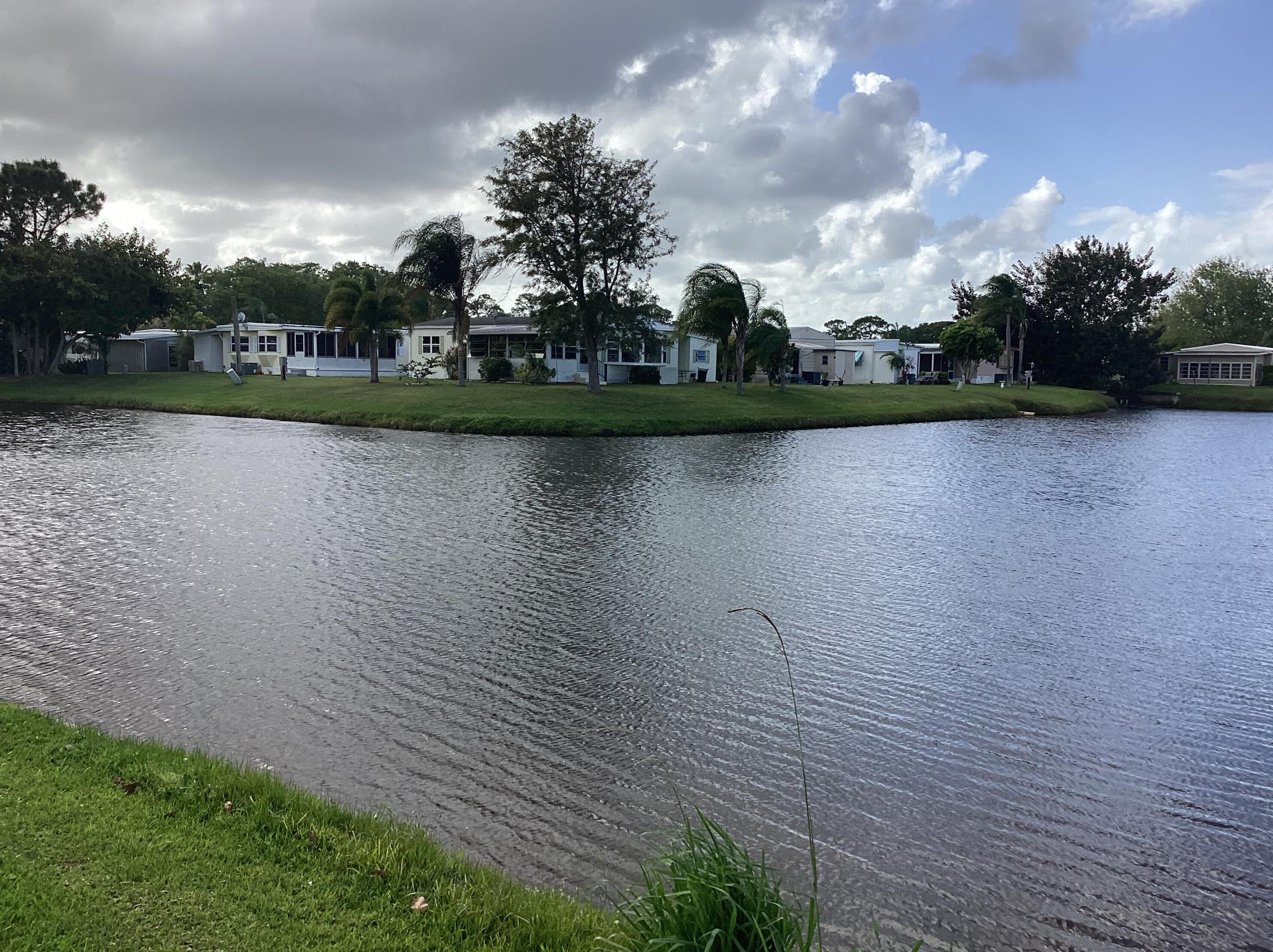 7 La Paloma Ln, Fort Pierce, FL 34952