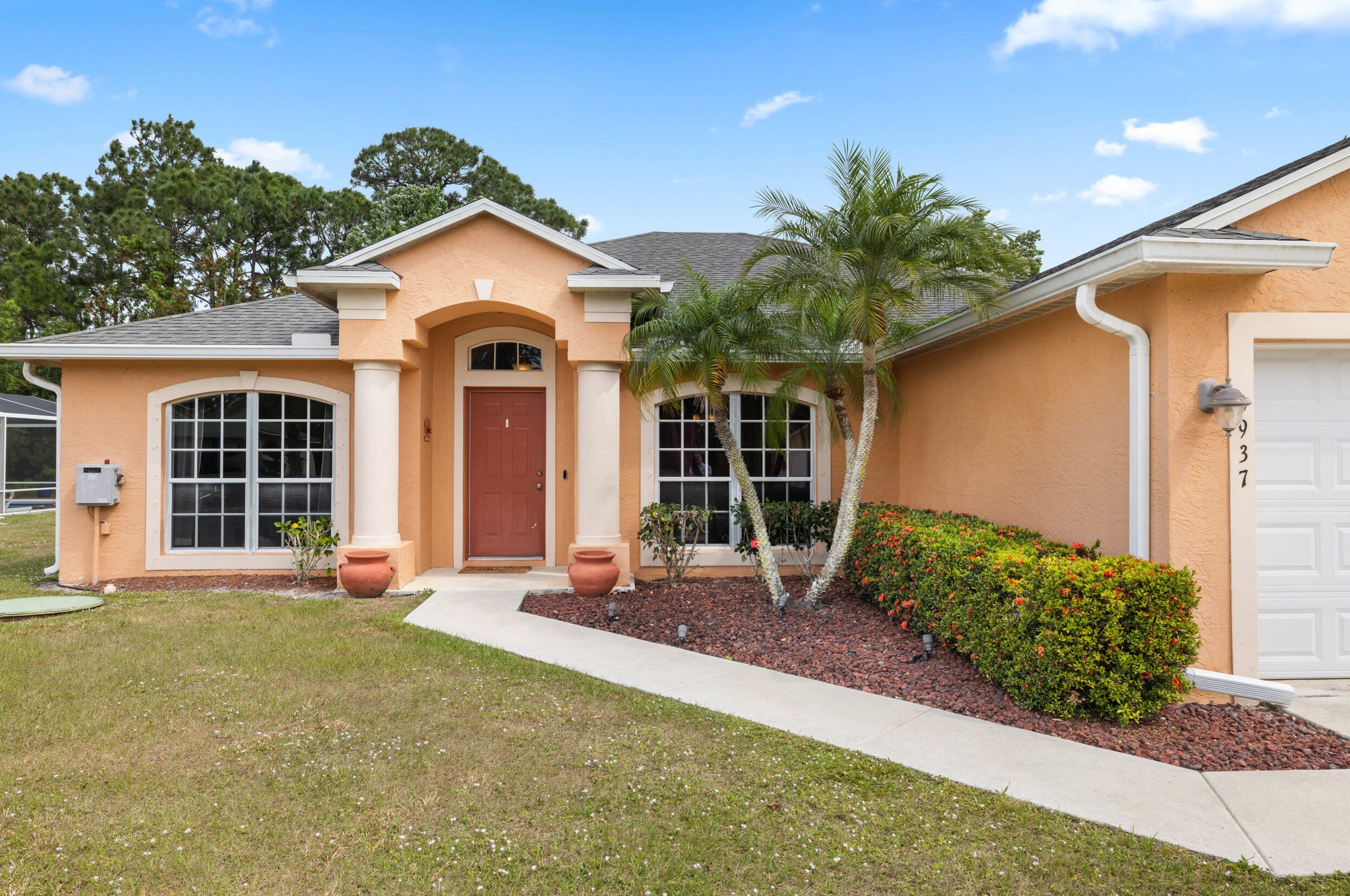 5937 Brenda Cir, Fort Pierce, FL 34986-3636