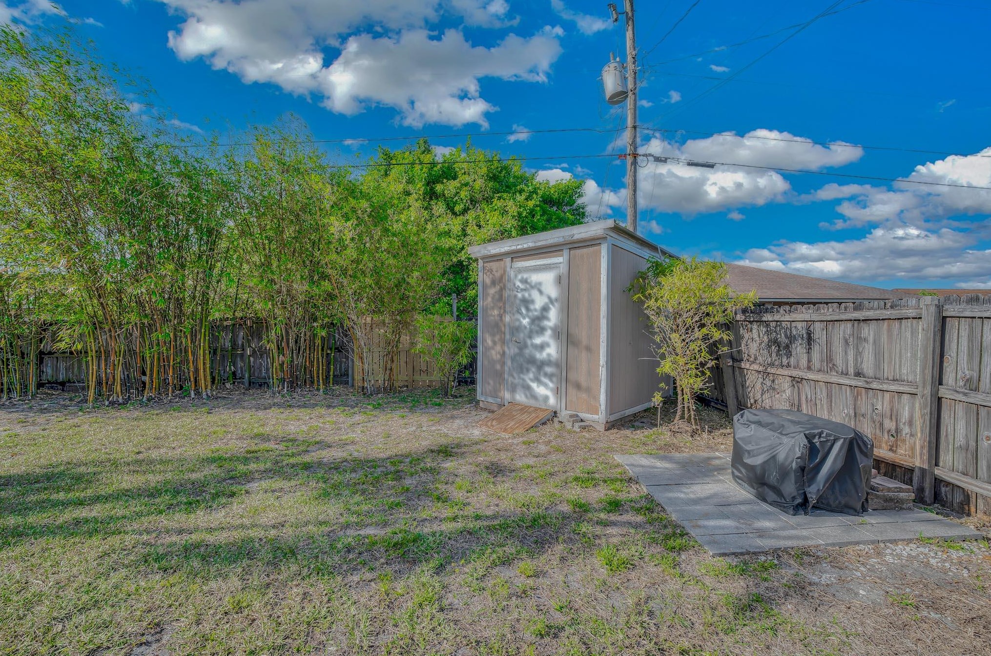 671 Hoffenberg Ave, Fort Pierce FL  34953-7625 exterior