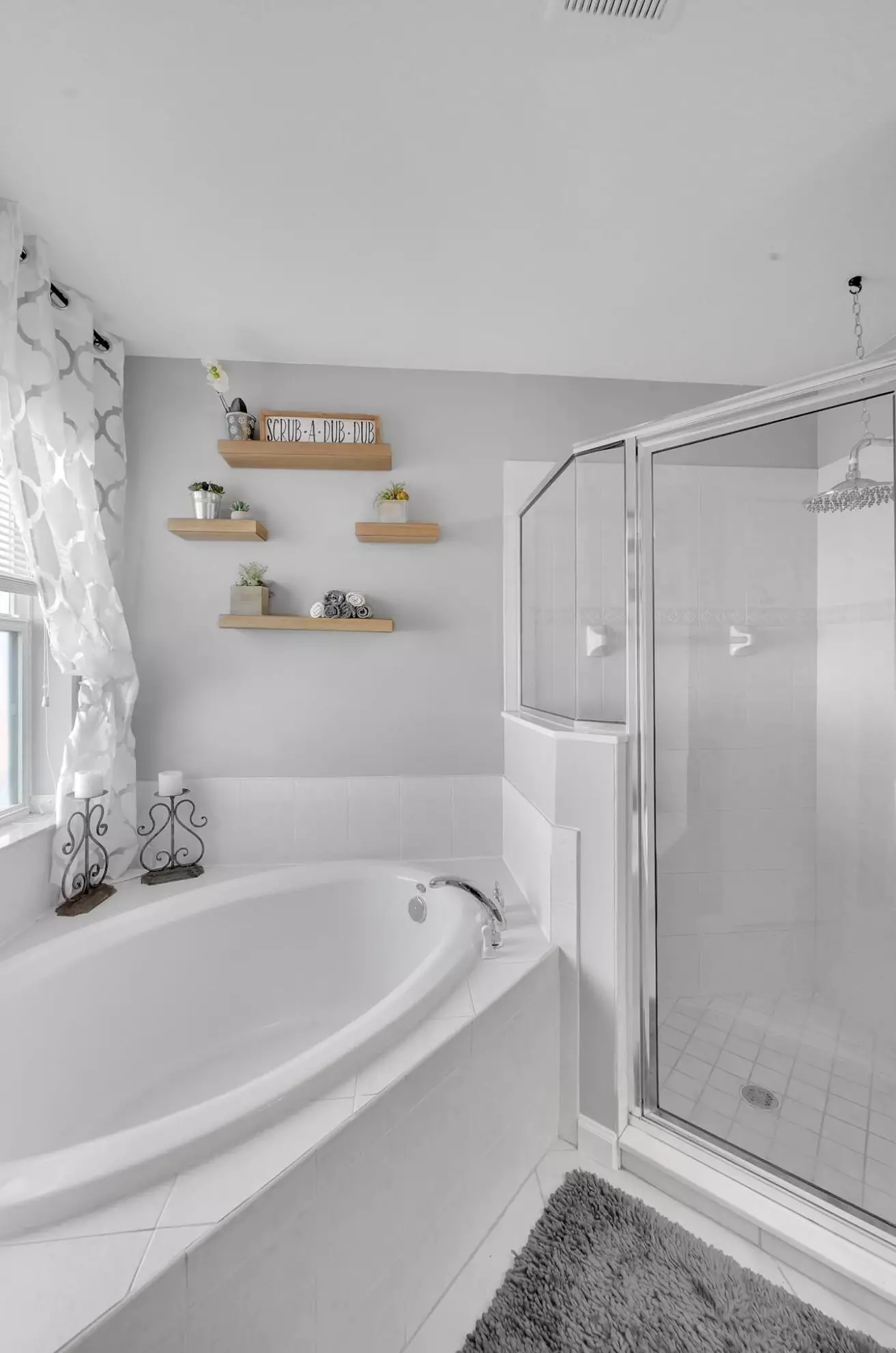 671 Hoffenberg Ave, Fort Pierce FL  34953-7625 exterior