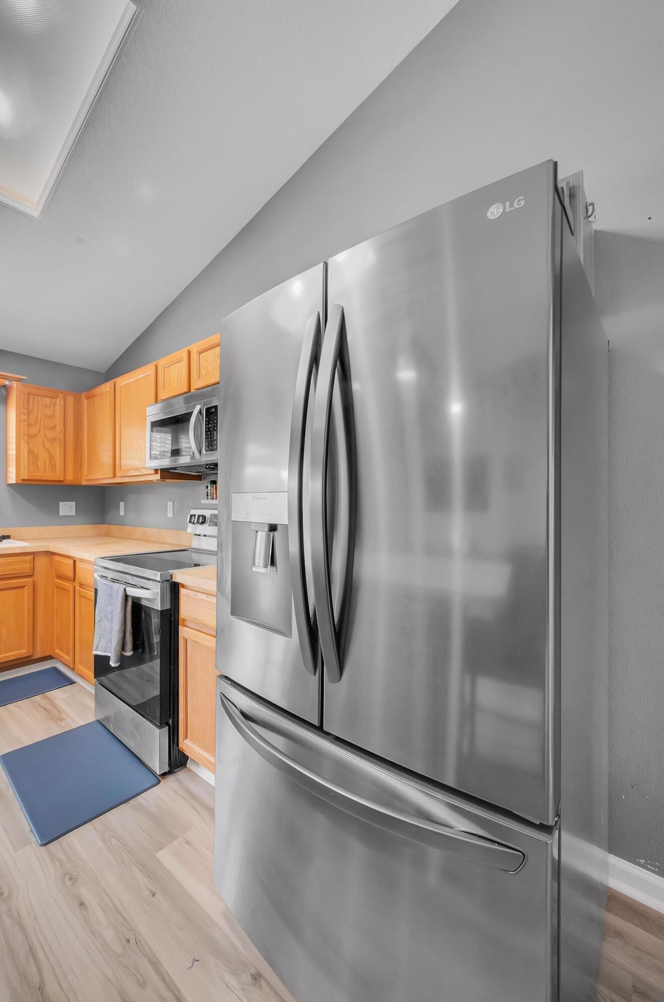 671 Hoffenberg Ave, Fort Pierce FL  34953-7625 exterior