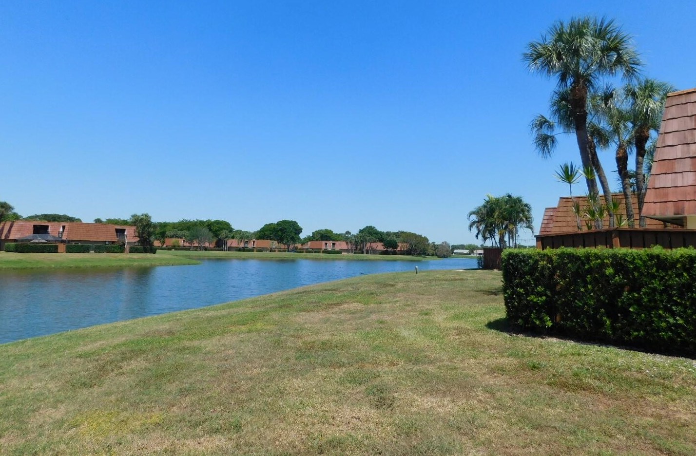 116 Live Oak Ln, Boynton Beach, FL 33436-7102