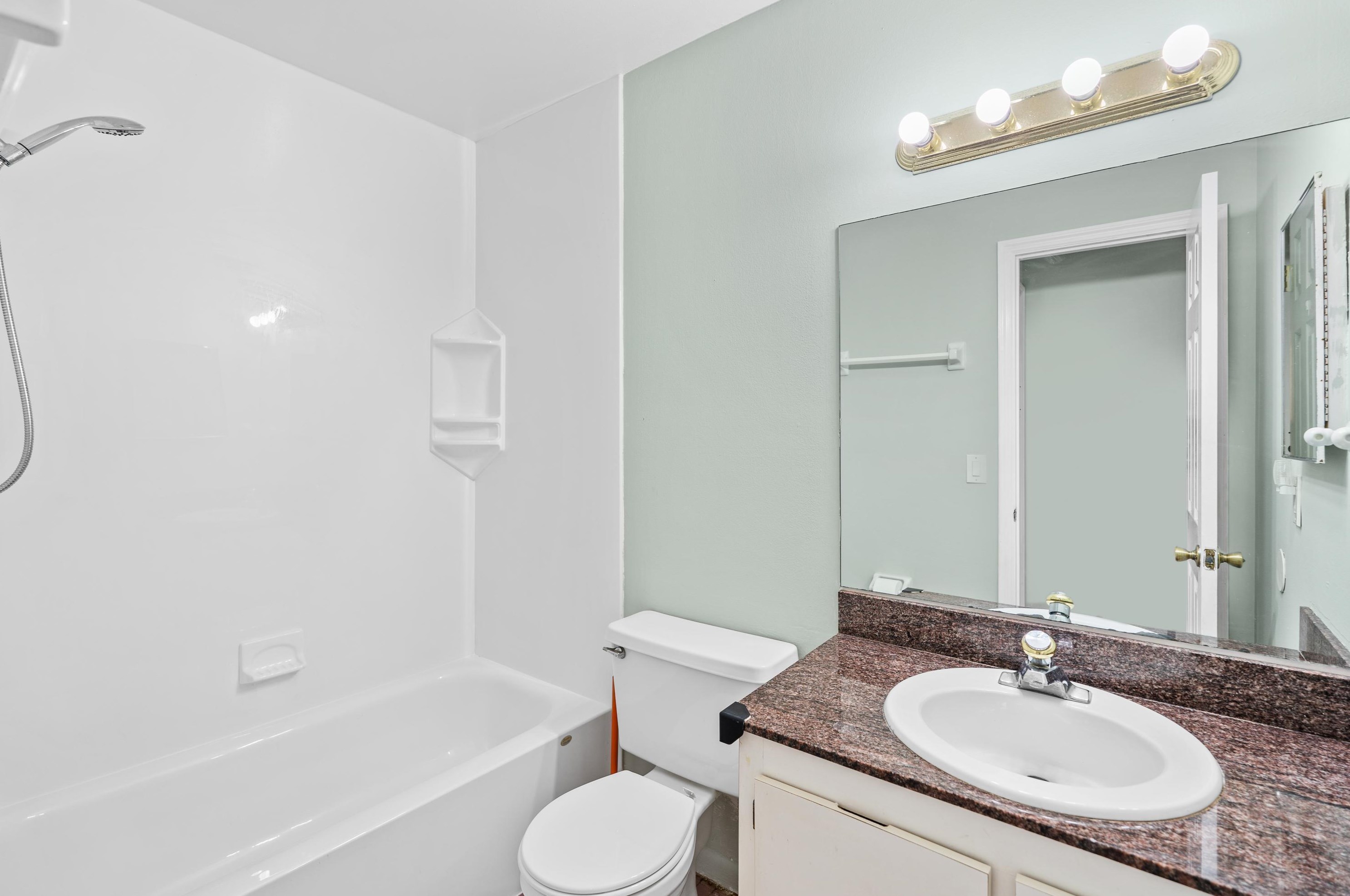 252 Palmetto Ct, Jupiter FL 33458-8803 exterior