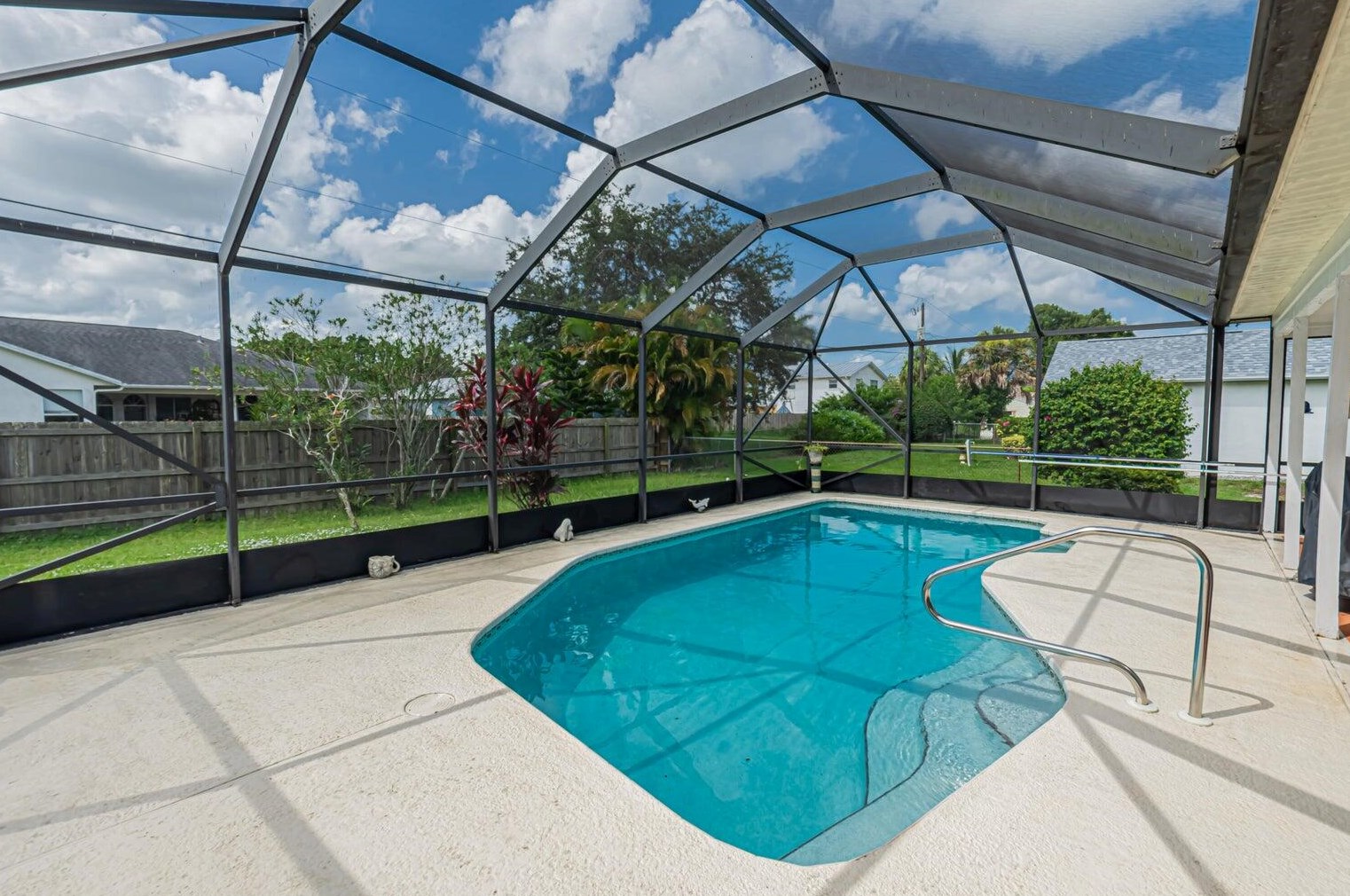 168 Donna Ter, Fort Pierce, FL 34984-4453