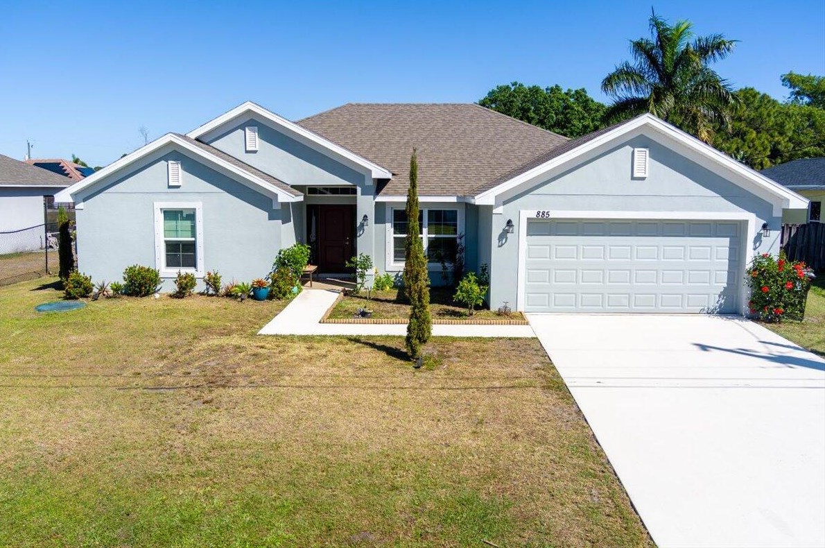 885 Jaslo Ave, Fort Pierce, FL 34953-5632