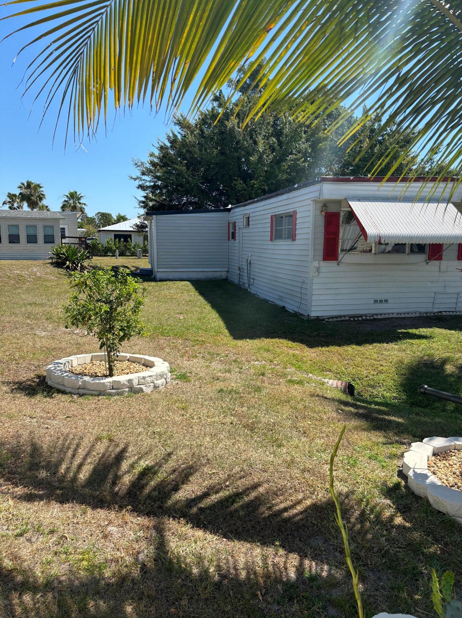 16 Hermosa Ln, Fort Pierce FL  34952-8543 exterior