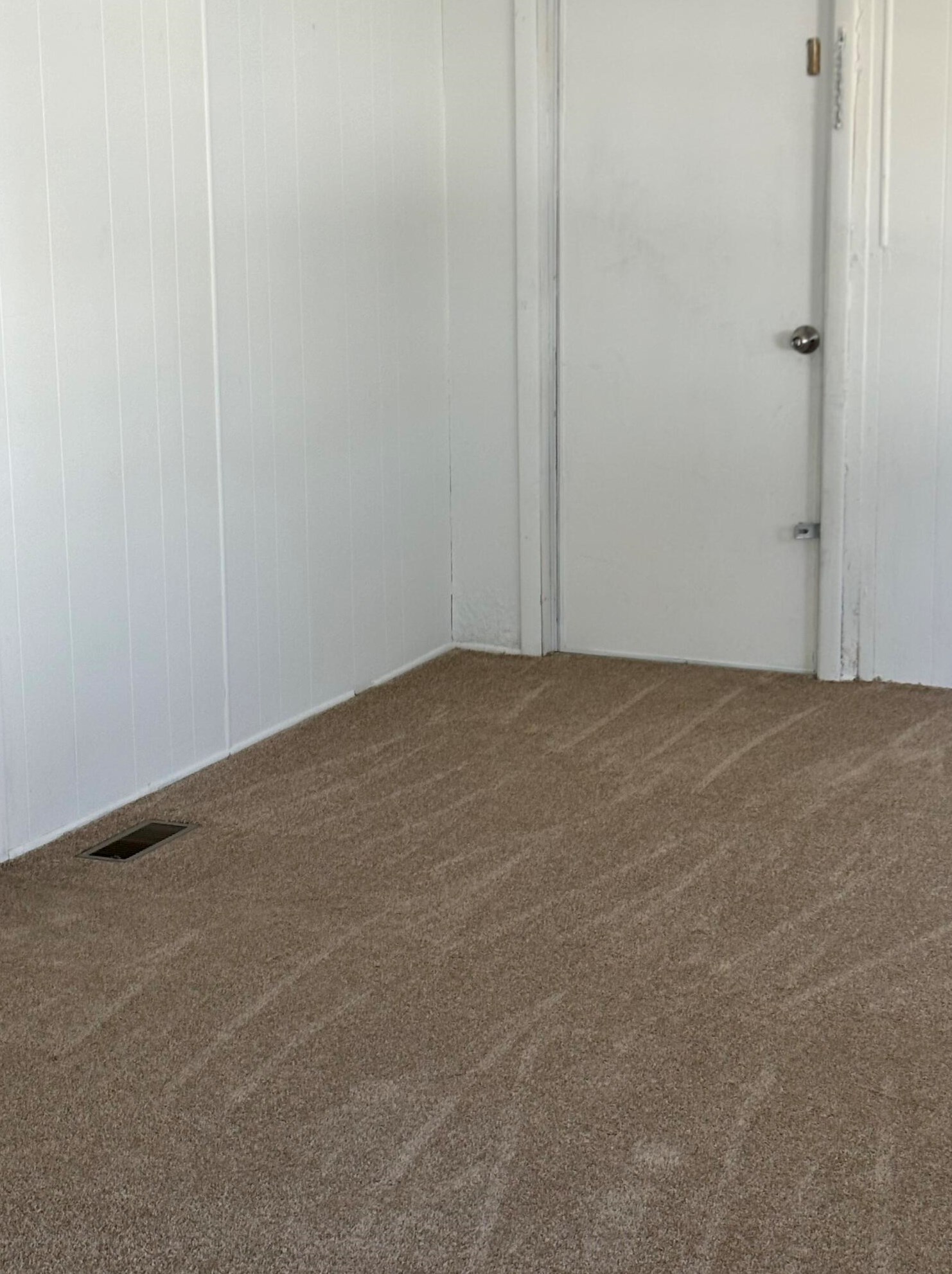 16 Hermosa Ln, Fort Pierce FL  34952-8543 exterior