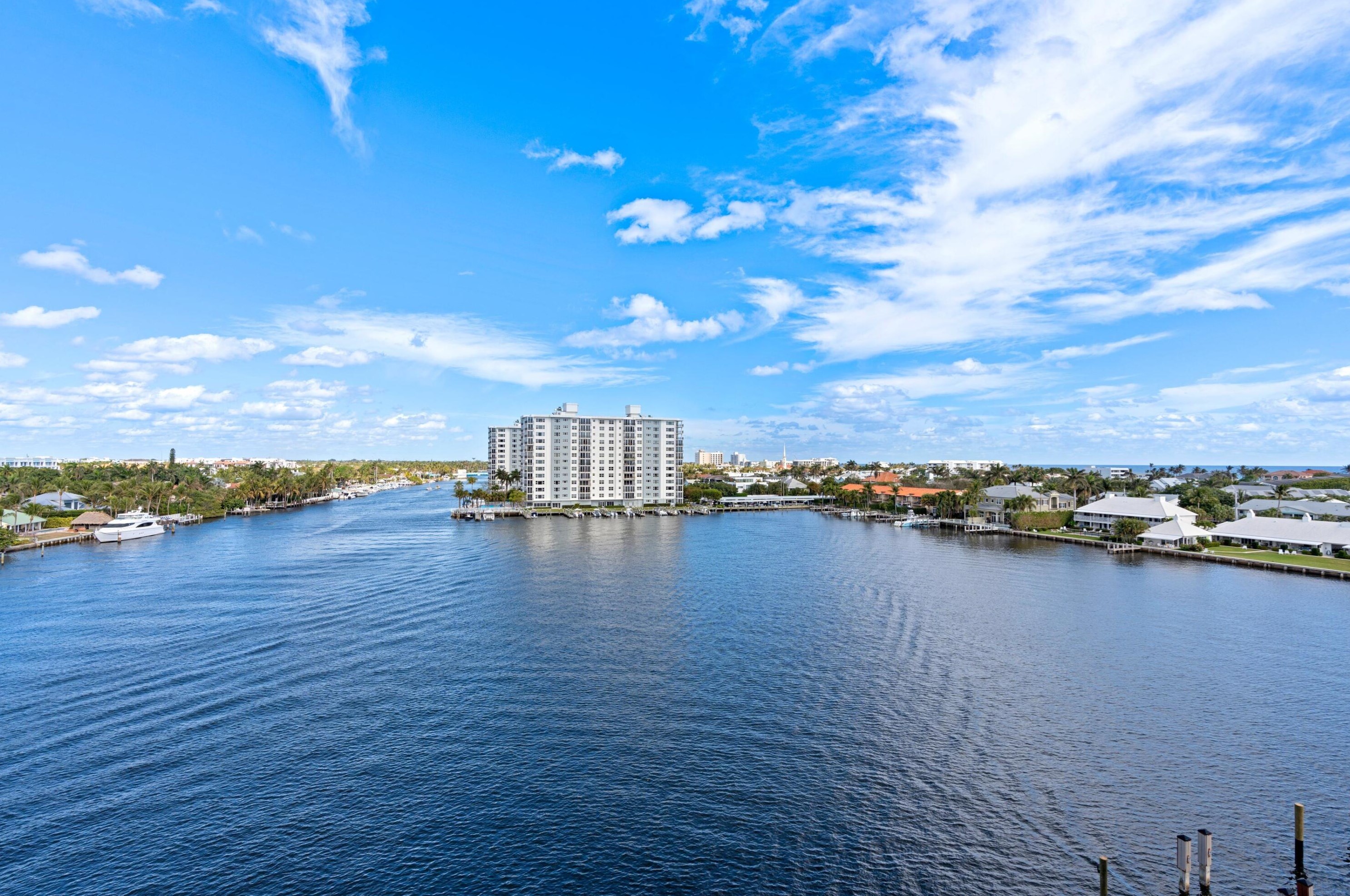 400 Seasage Dr, Delray Beach FL  33483-6733 exterior