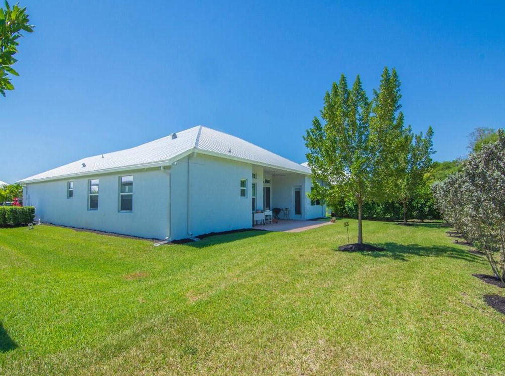 299 11 Sq, Vero Beach FL  32962-3442 exterior