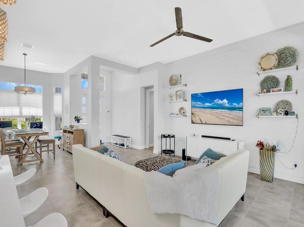 299 11th Sq, Vero Beach FL  32962-3442 exterior