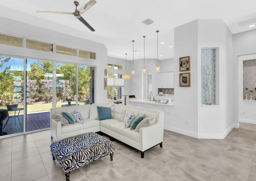 299 11th Square Sw, Vero Beach, FL 32962