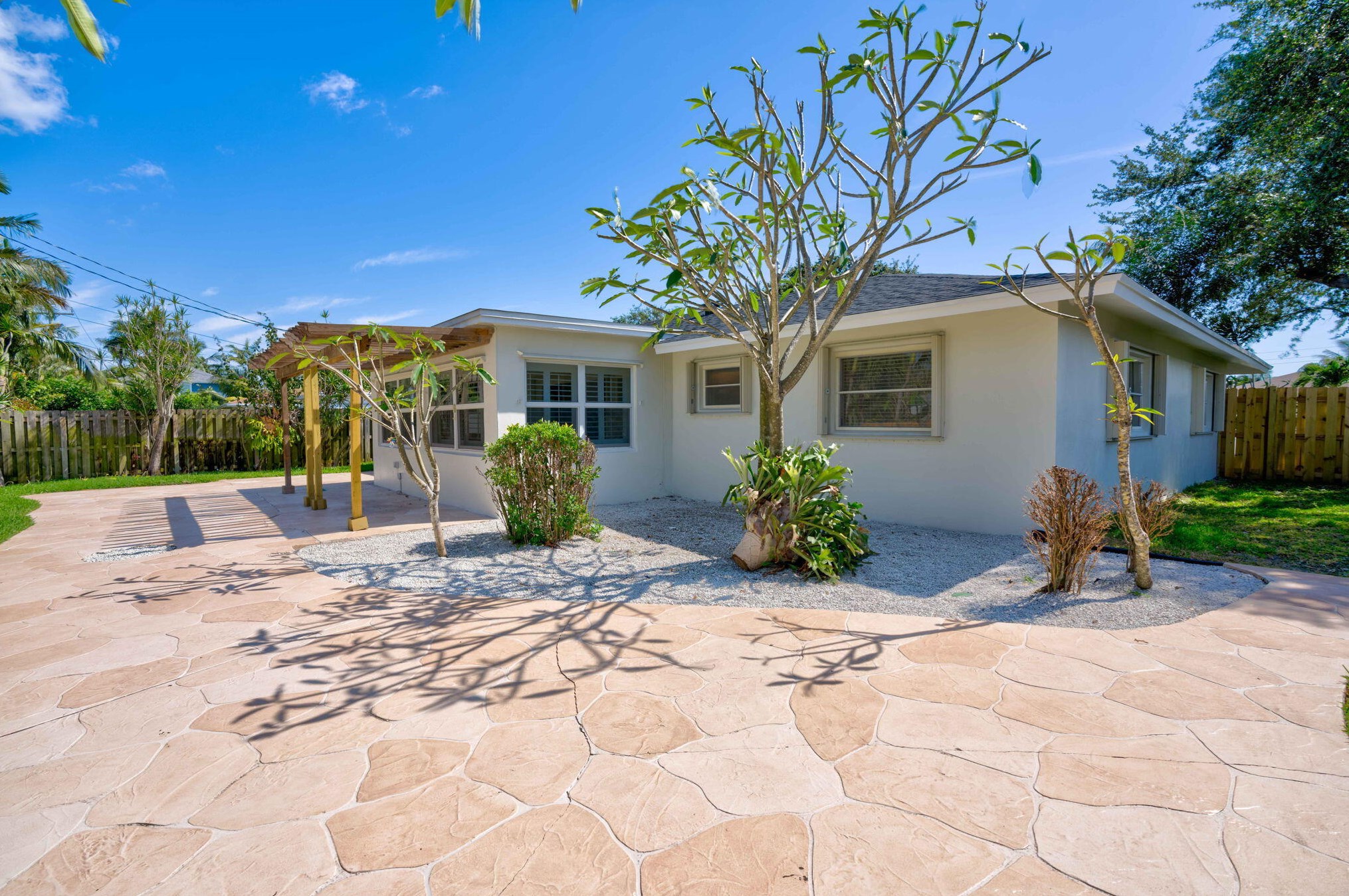 1508 Venus Ave, Jupiter, FL 33469