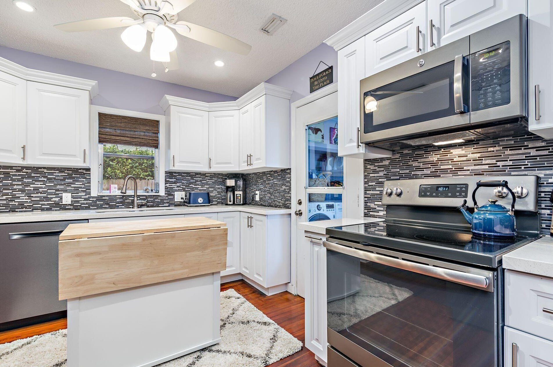 837 Ardmore Rd, West Palm Beach, FL 33401