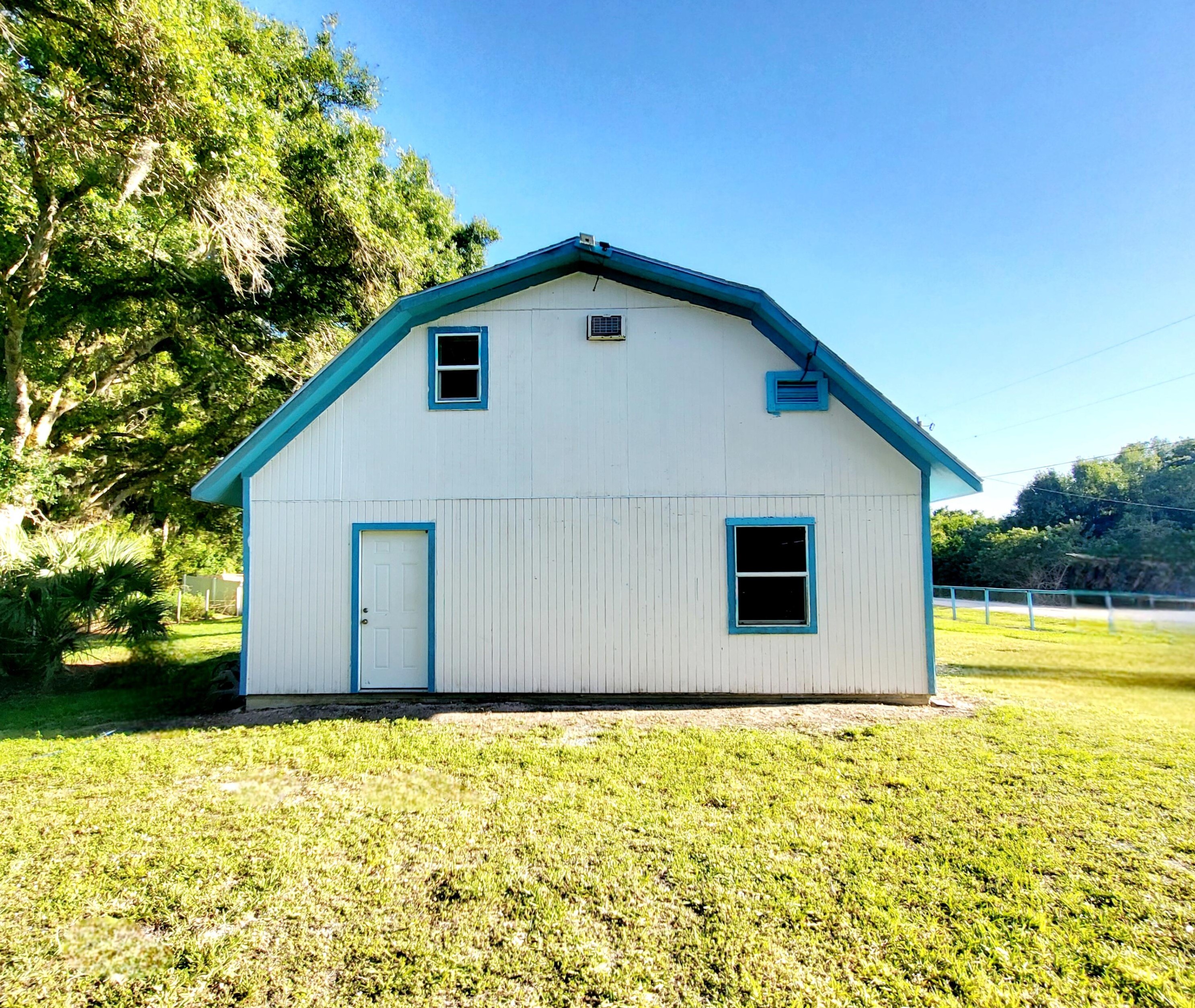 1118 Donna Dr, Moore Haven, FL 33471-5061