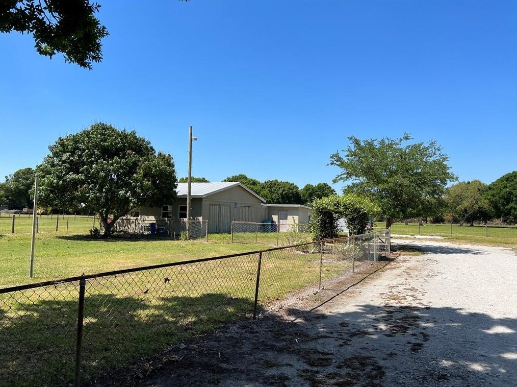 6635 58th Ave, Vero Beach, FL 32967-5338