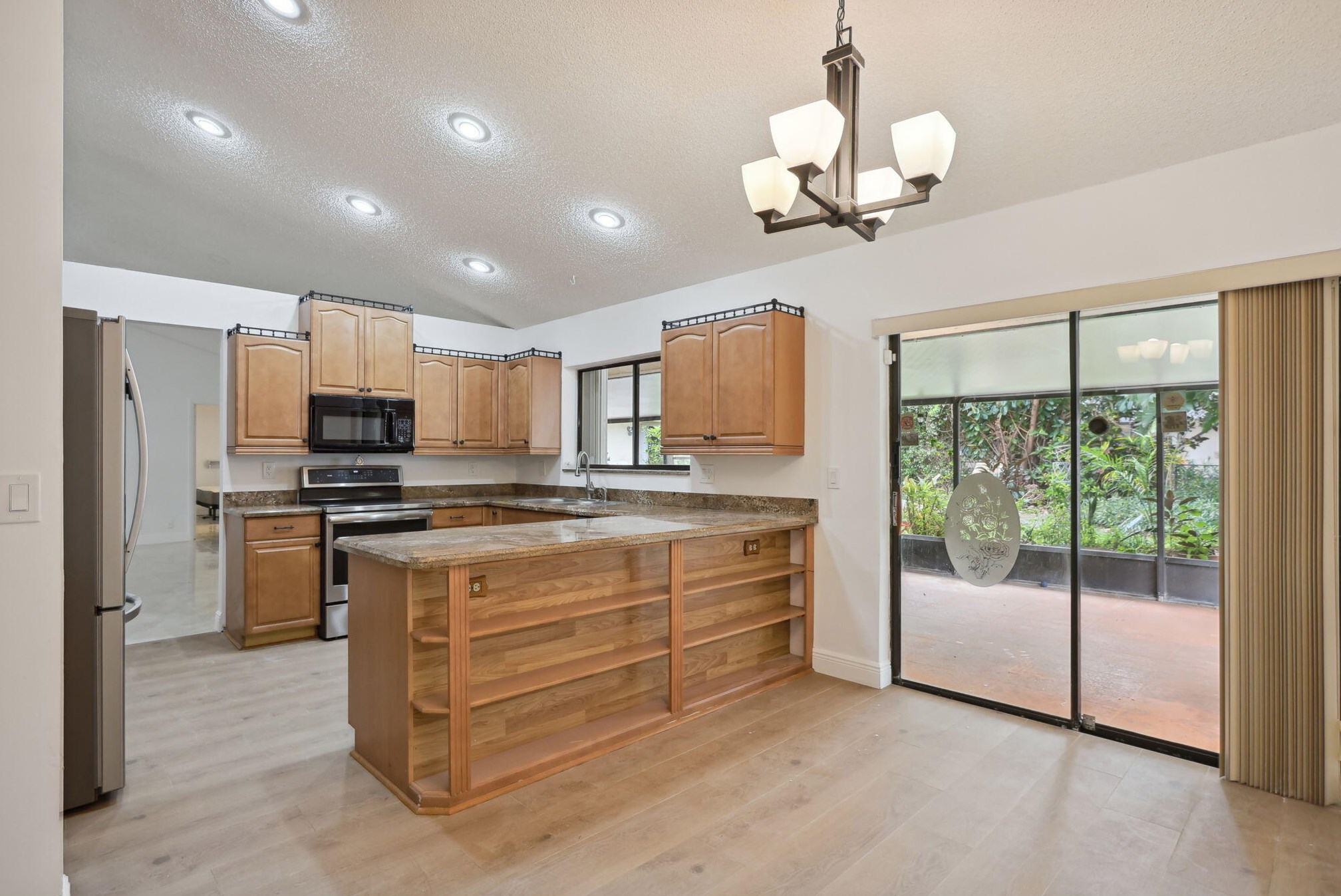 9804 El Clair Rnch Rd, Boynton Beach FL 33437-3339 exterior