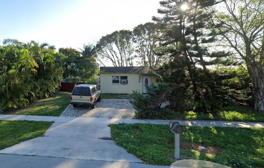 9148 Bamboo Dr, West Palm Beach, FL 33410-5916