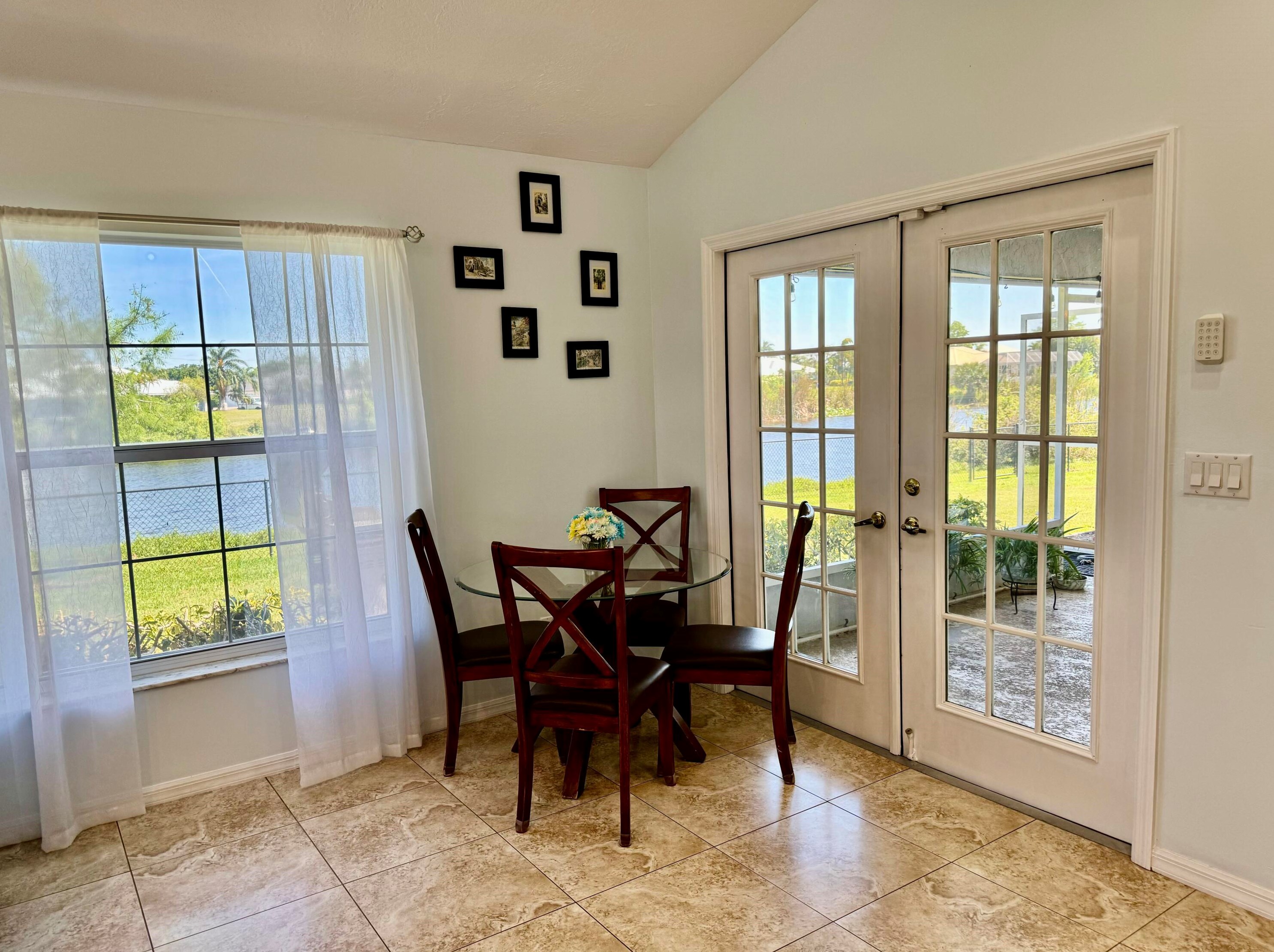 1400 21st St, Okeechobee FL  34974-2411 exterior