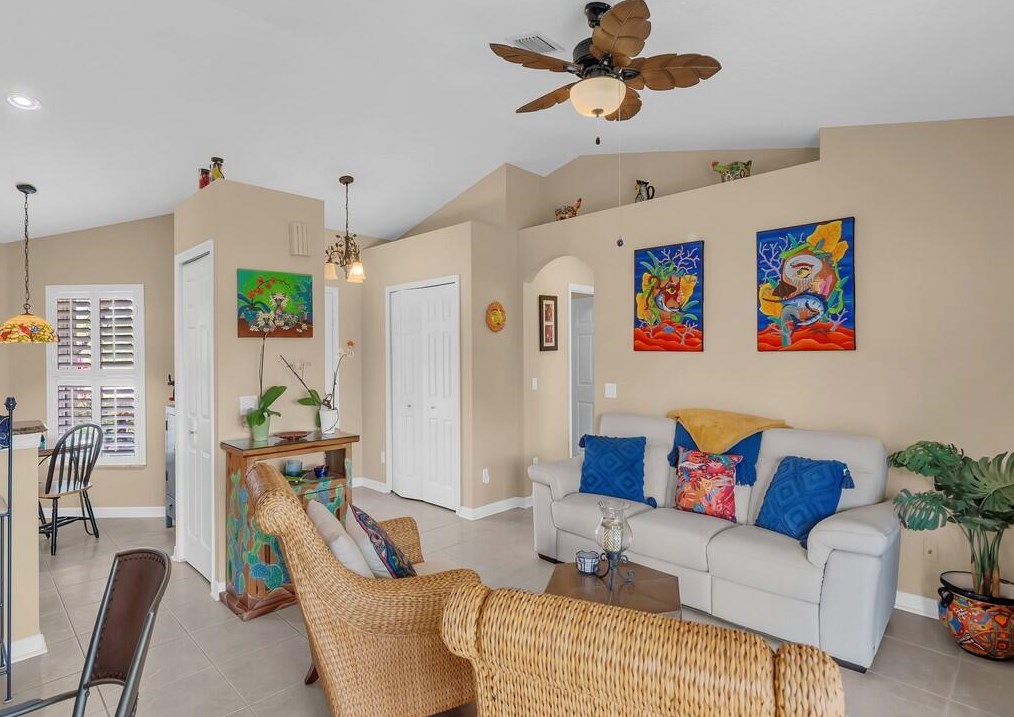 551 High Hawk Cir, Vero Beach FL  32962-7155 exterior