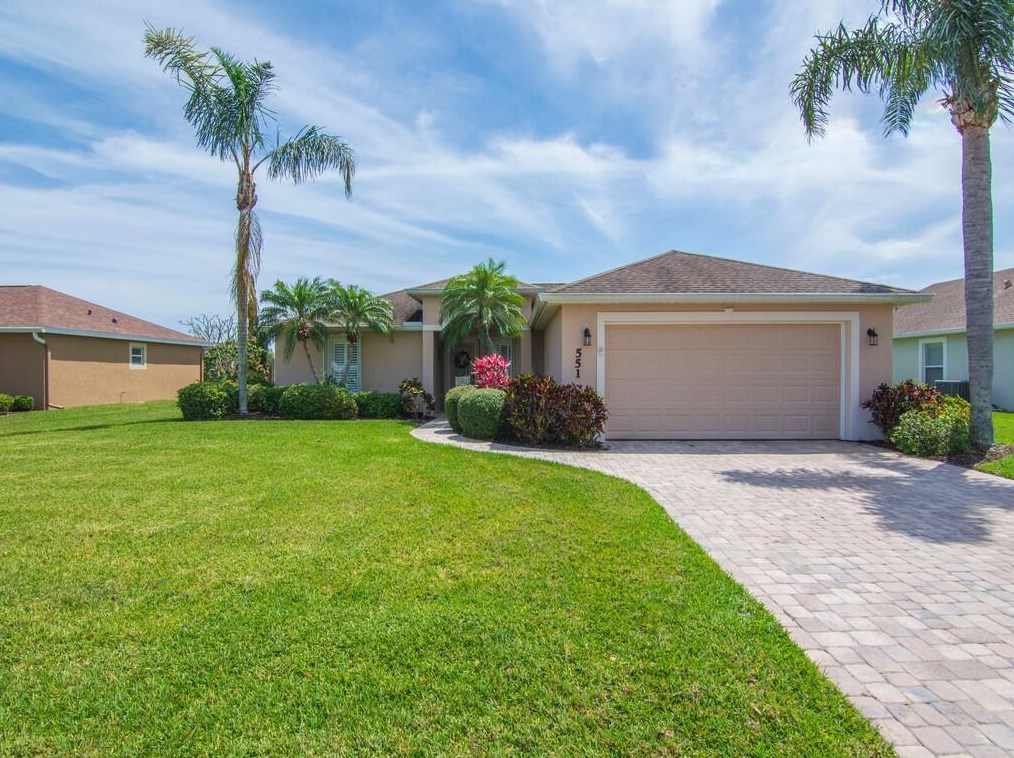 551 High Hawk Cir, Vero Beach, FL 32962-7155