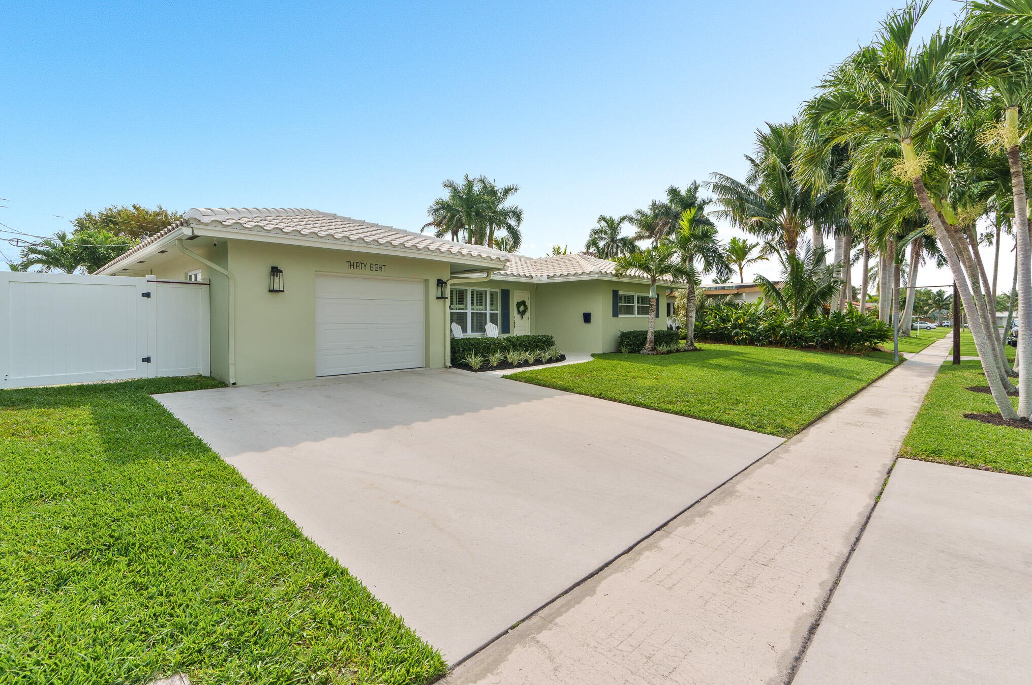 38 10th Ave, Boca Raton, FL 33486-4558