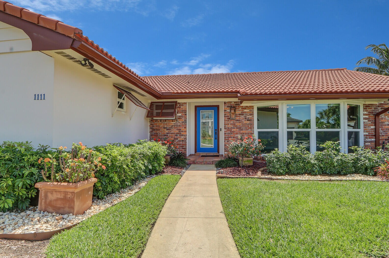 1111 Bimini Ln, West Palm Beach, FL 33404-2705