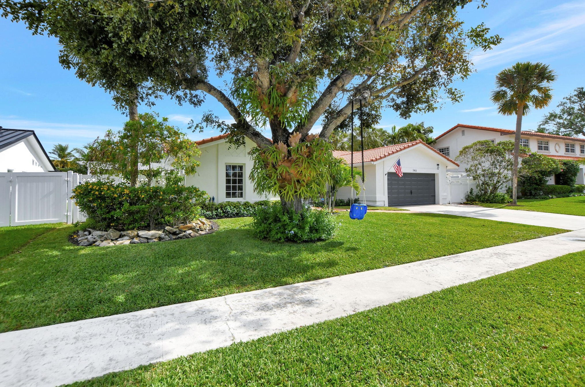 793 Camino Lakes Cir, Boca Raton FL  33486-6964 exterior