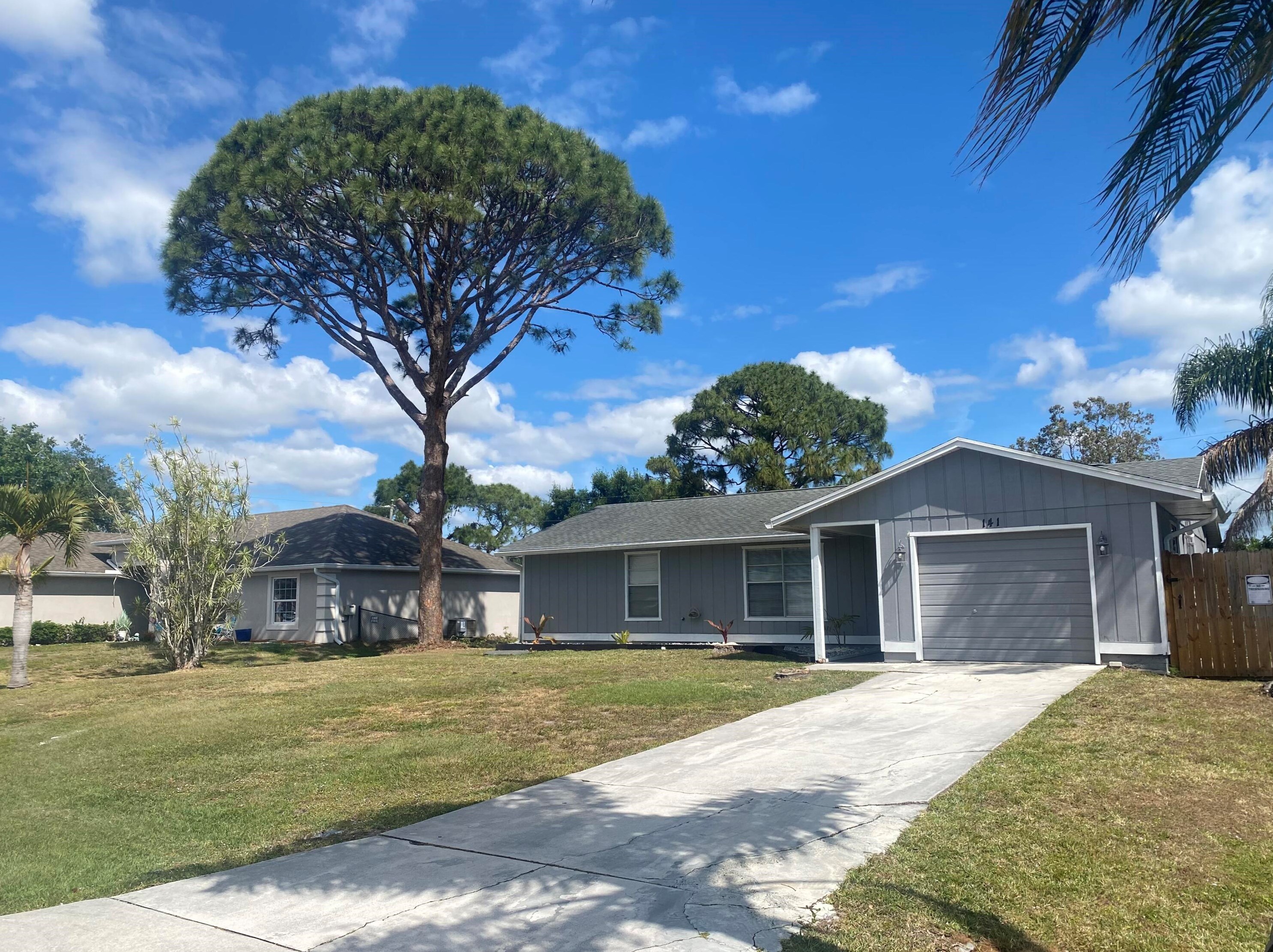 141 Juper Ave, Fort Pierce, FL 34983-2607