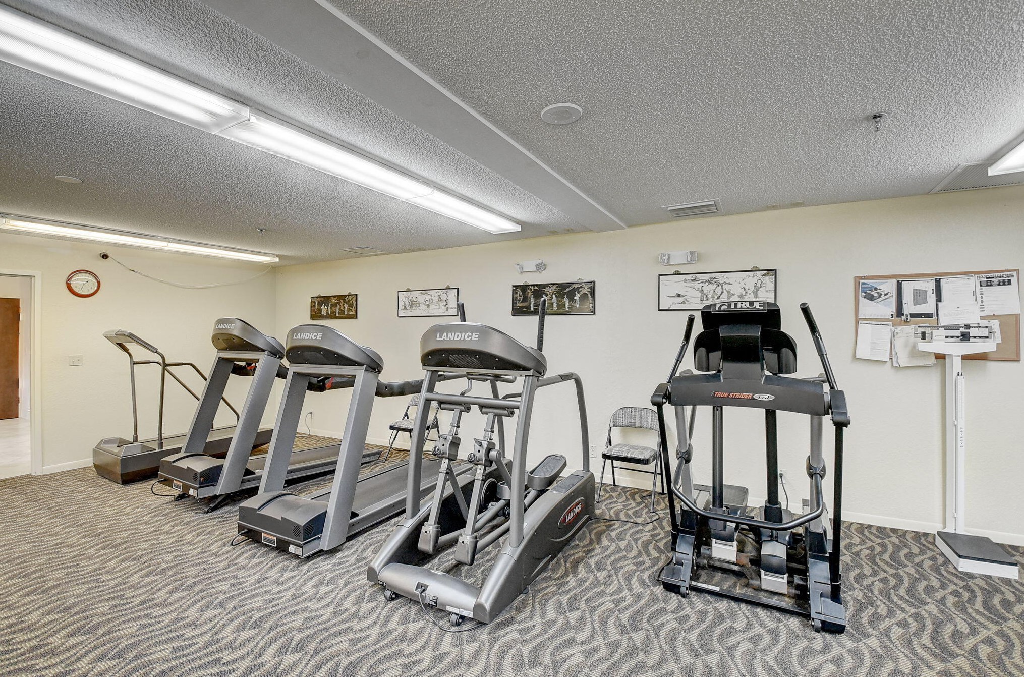 8359 Sunmeadow Ln, Boca Raton FL 33496-5172 exterior