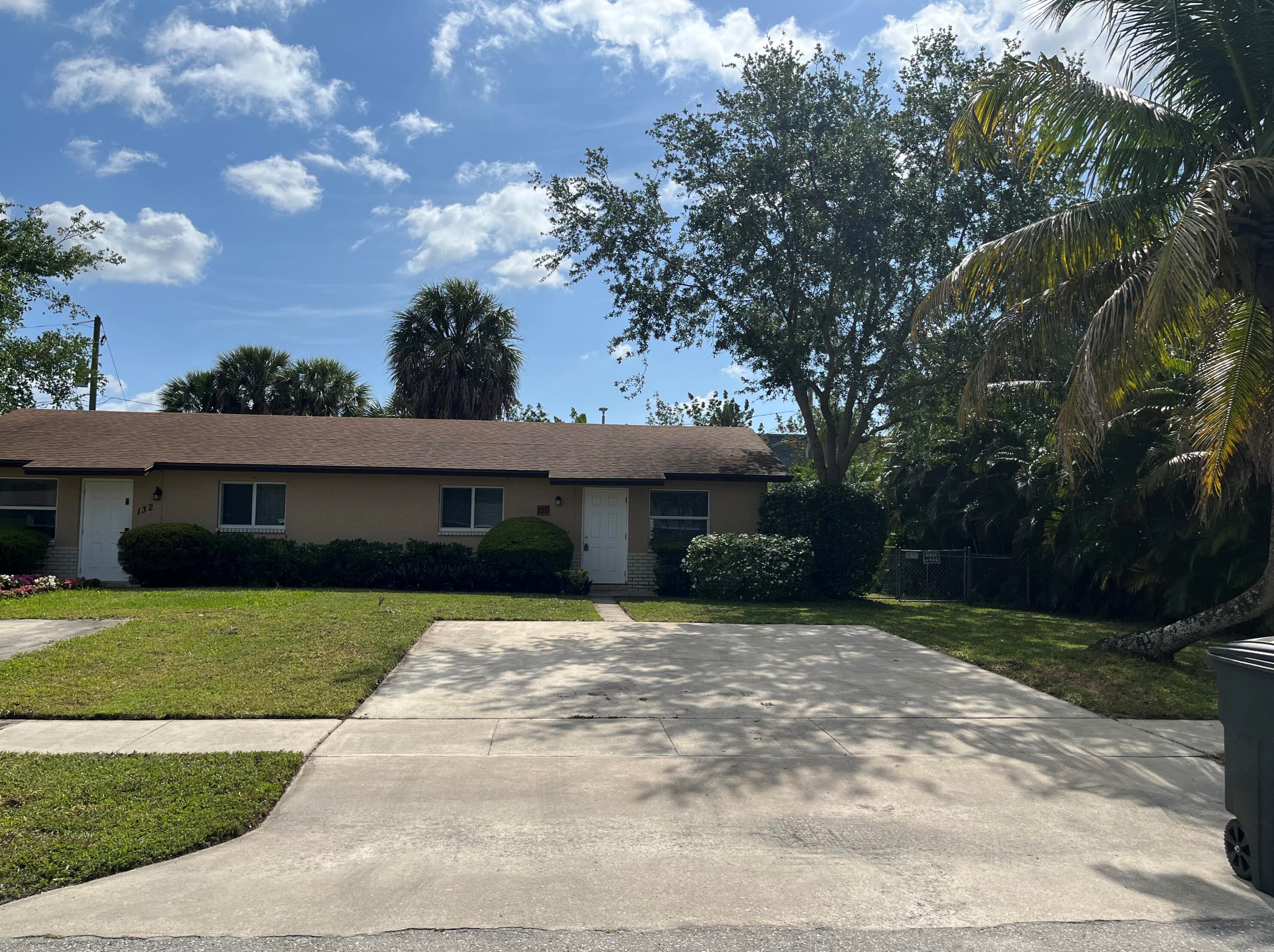 130 Jennings Ave, Lake Worth, FL 33463-3320
