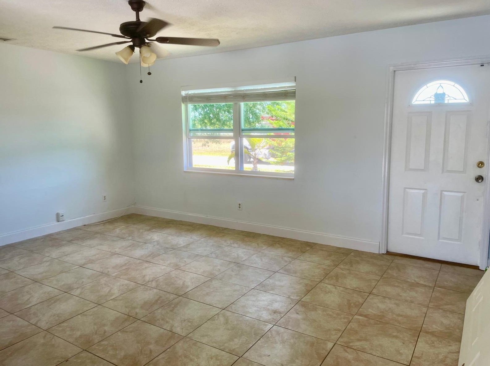 333 North Macedo Blvd, Fort Pierce FL  34983-1567 exterior