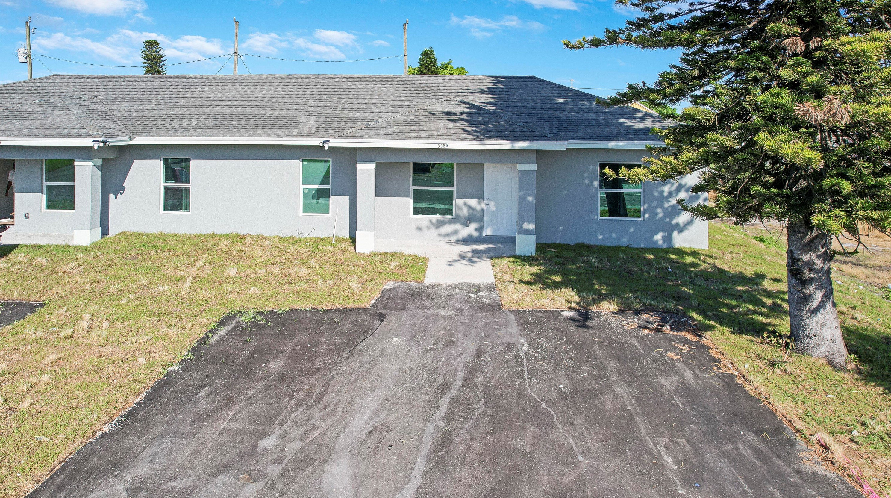 548 Sw 5th St #b, Belle Glade, FL 33430