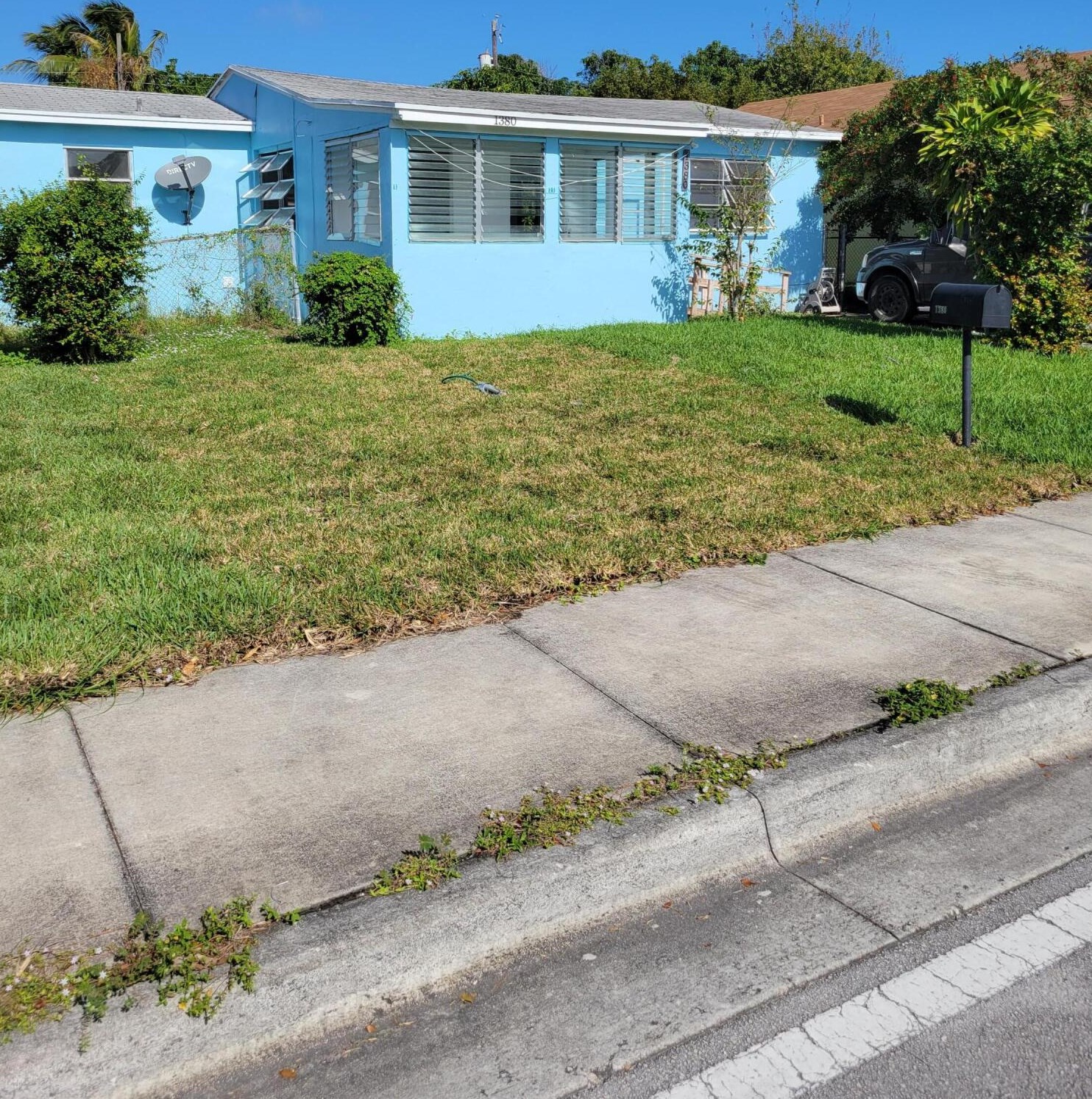 1380 32nd St, West Palm Beach FL  33404-3562 exterior