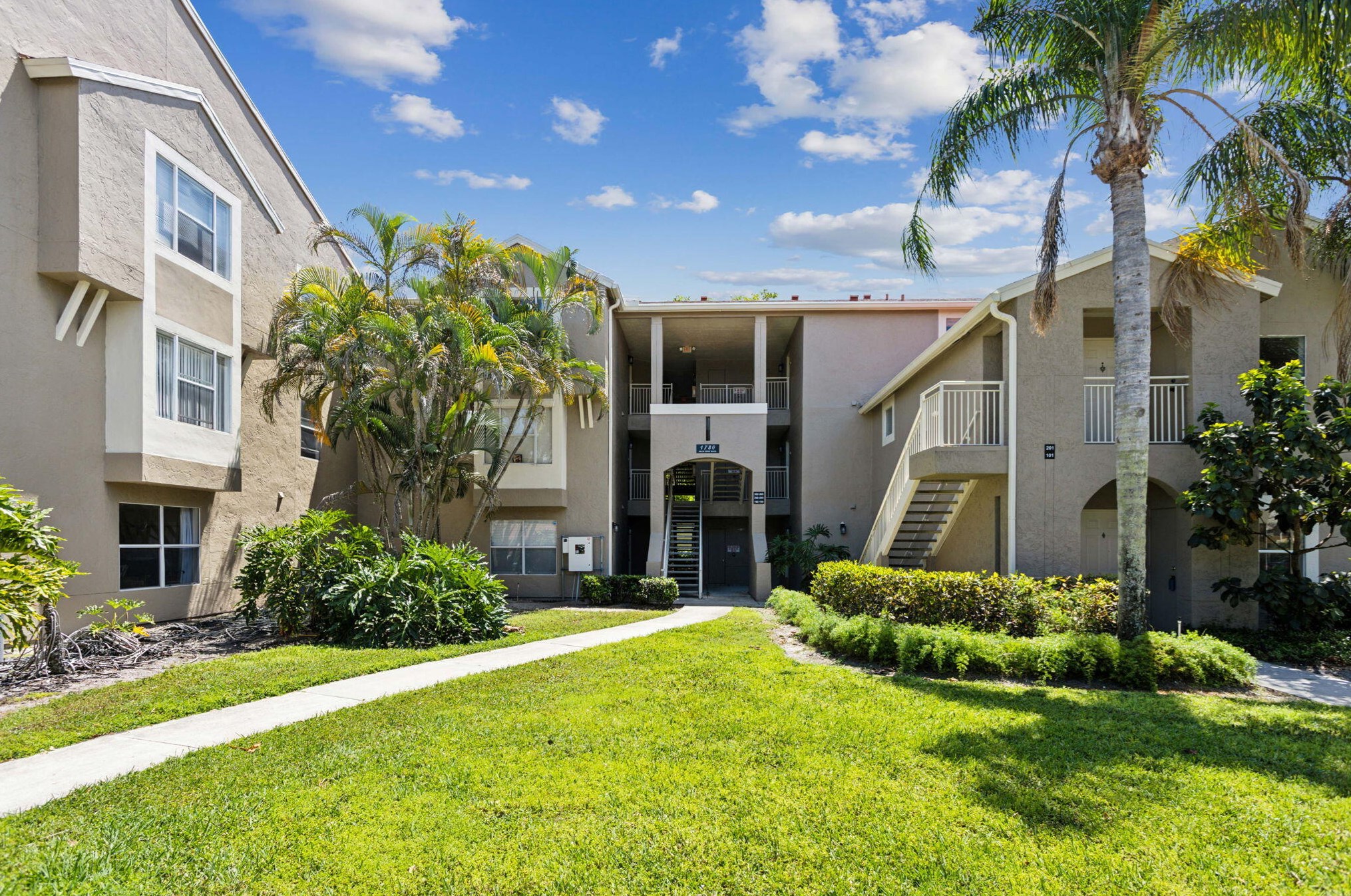 1780 Palm Cove Blvd #6-104, Delray Beach, FL 33445