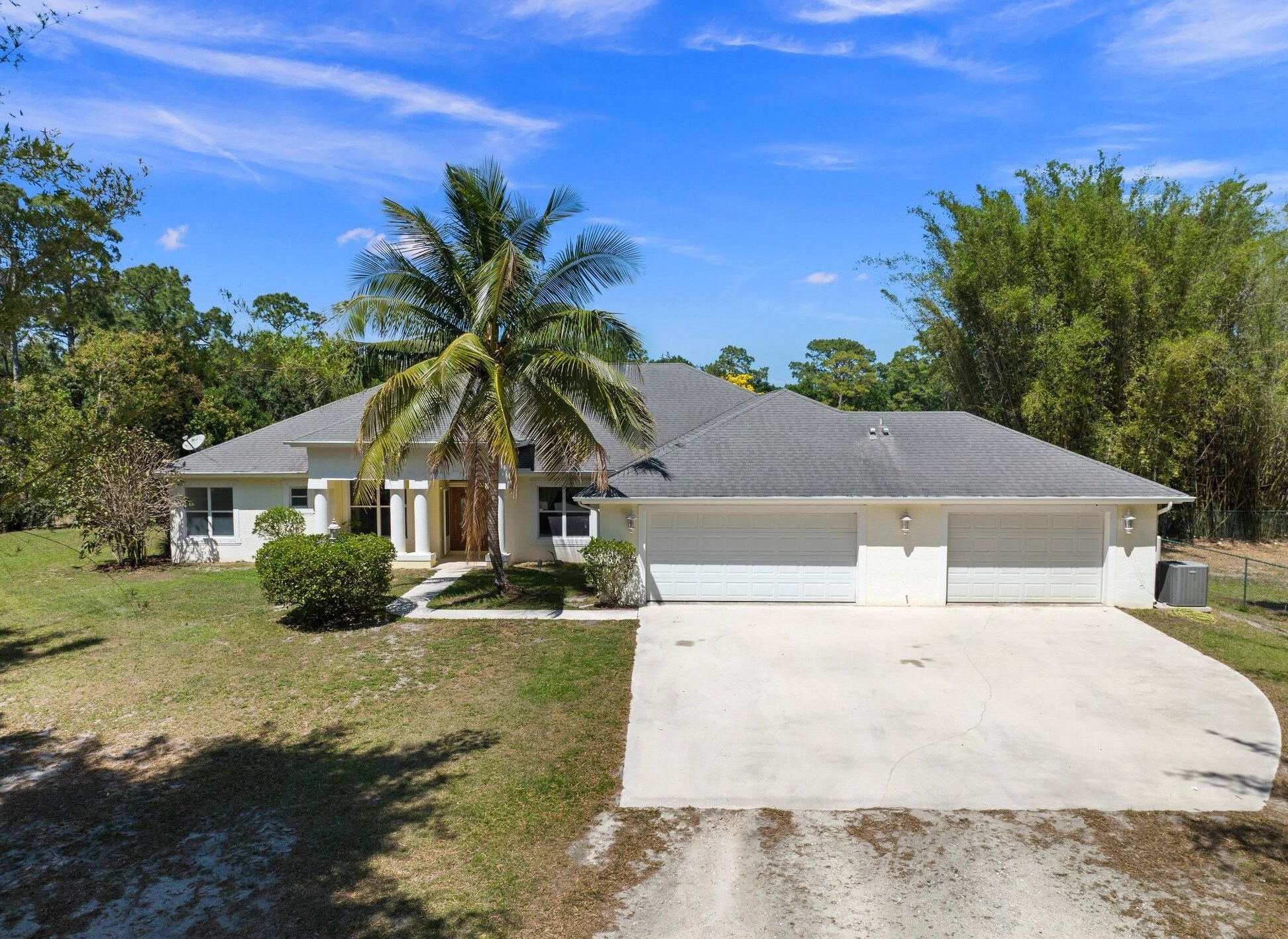 11475 Palomino Dr, Fort Pierce, FL 34987-3011