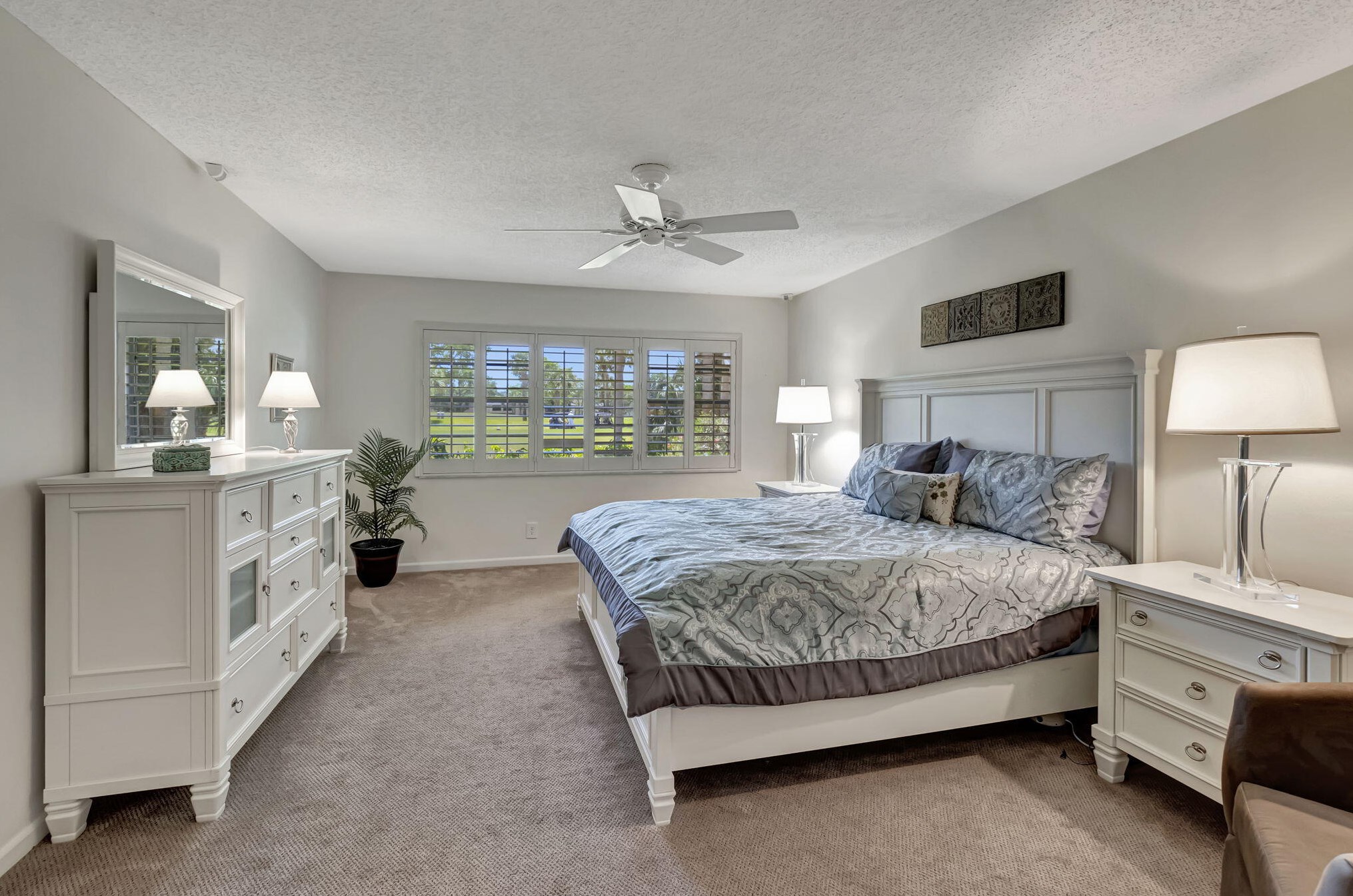 6 Cambridge Dr, Boynton Beach FL  33436-6213 exterior