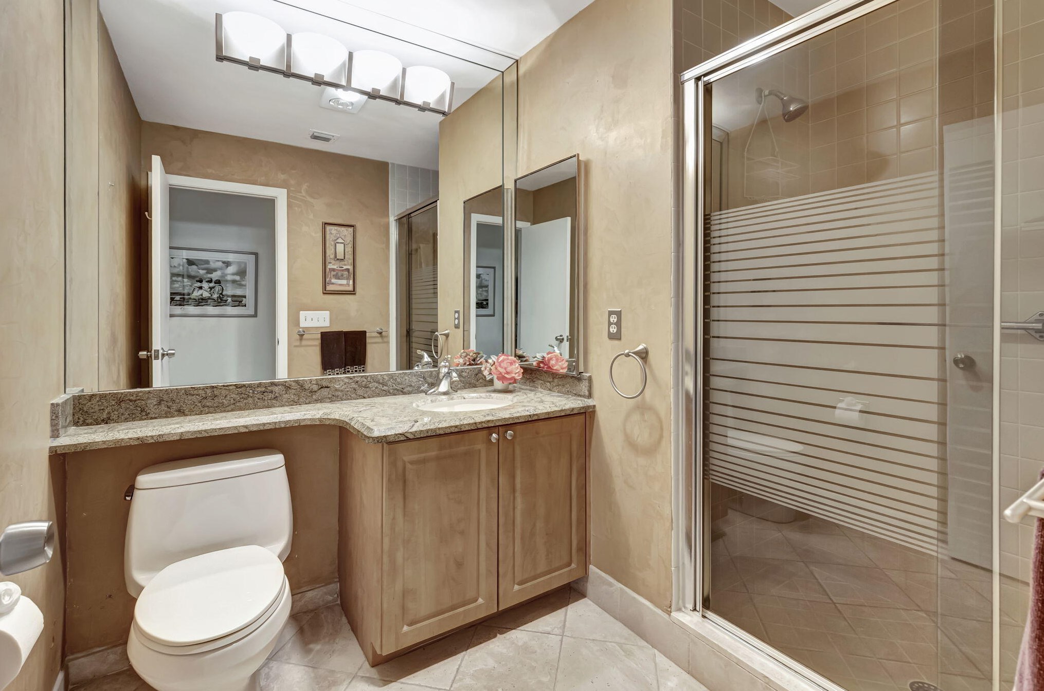 6 Cambridge Dr, Boynton Beach FL  33436-6213 exterior