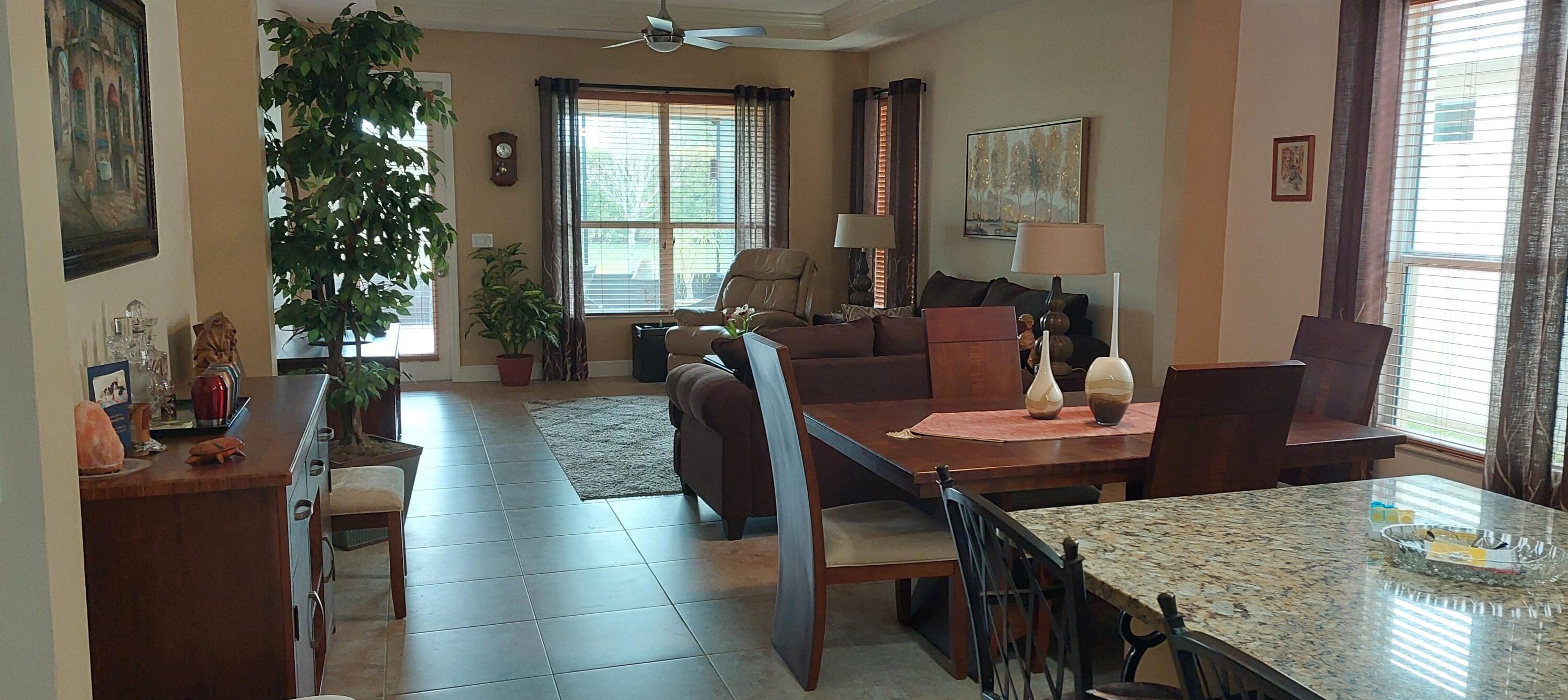 10084 Oak Tree Cir, Fort Pierce, FL 34987-2454
