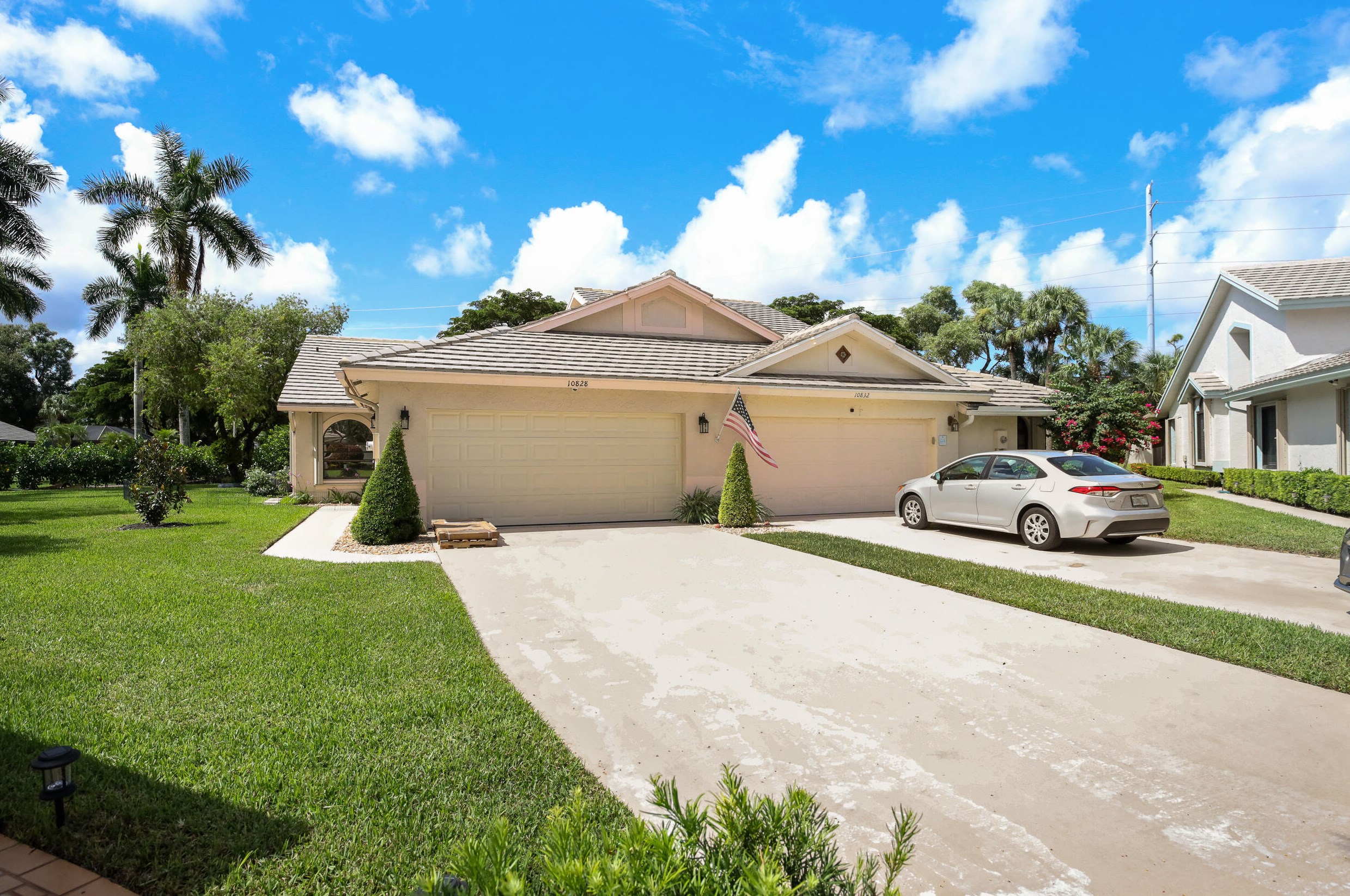 10828 Stafford Cir, Boynton Beach, FL 33436-4841
