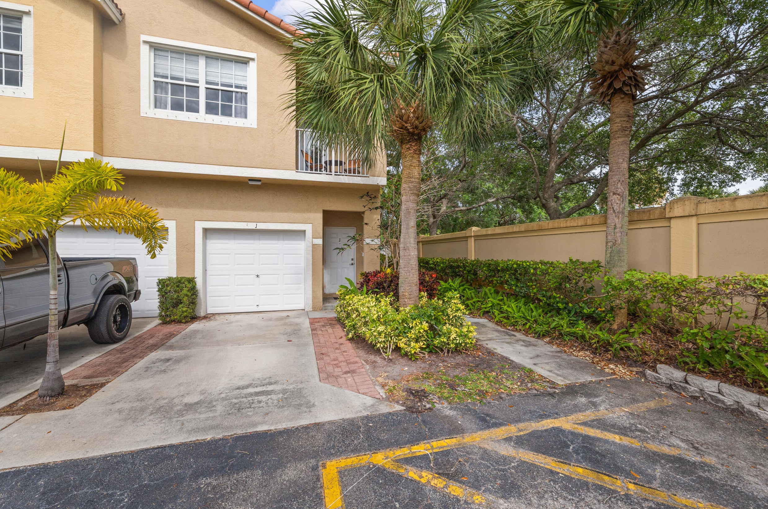 108 Lighthouse Cir #j, Jupiter, FL 33469