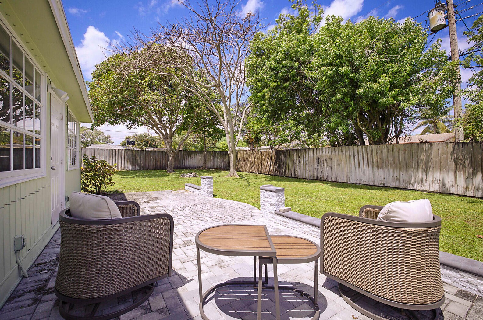 231 11th Ave, Boynton Beach FL  33435-3046 exterior