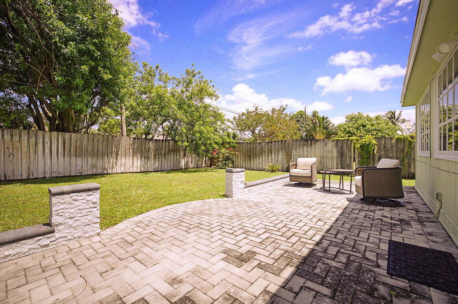 231 11th Ave, Boynton Beach FL  33435-3046 exterior