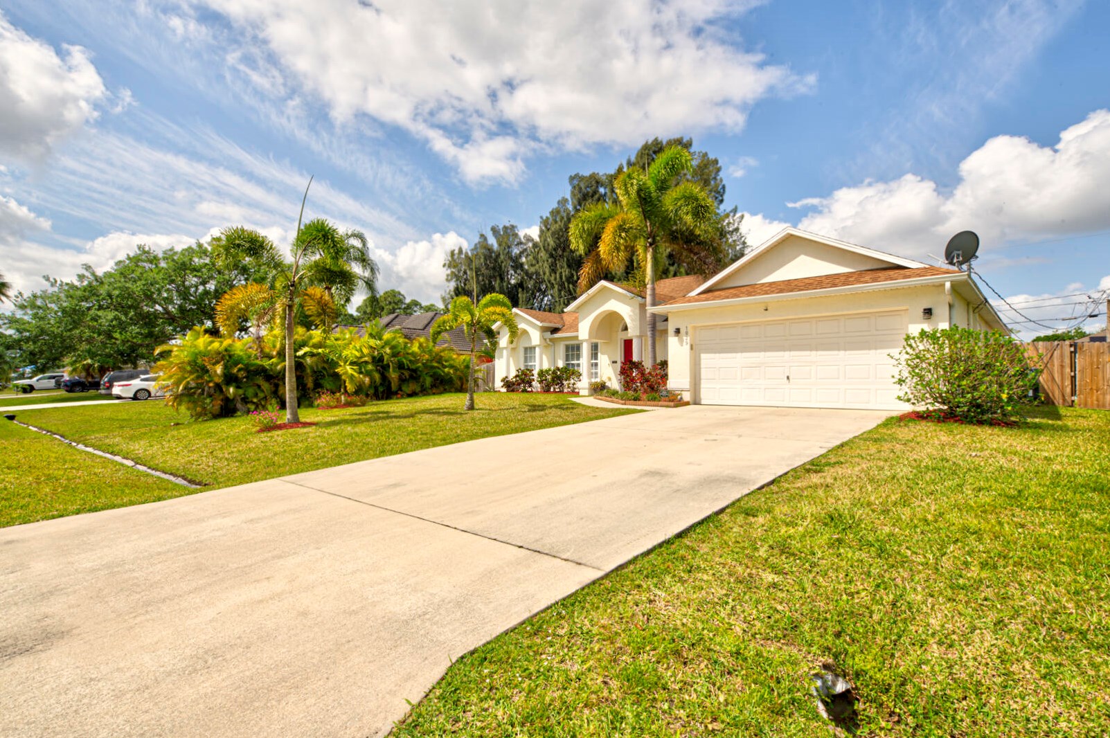 1029 Bay State Rd, Fort Pierce, FL 34953-2361