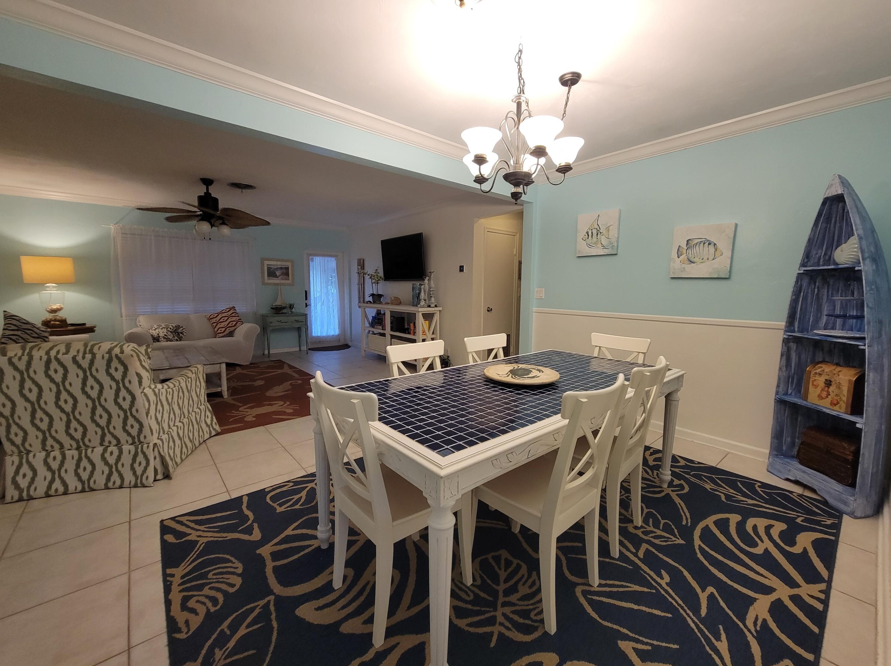 140 Ocean Ave, Boynton Beach FL 33435-4575 exterior