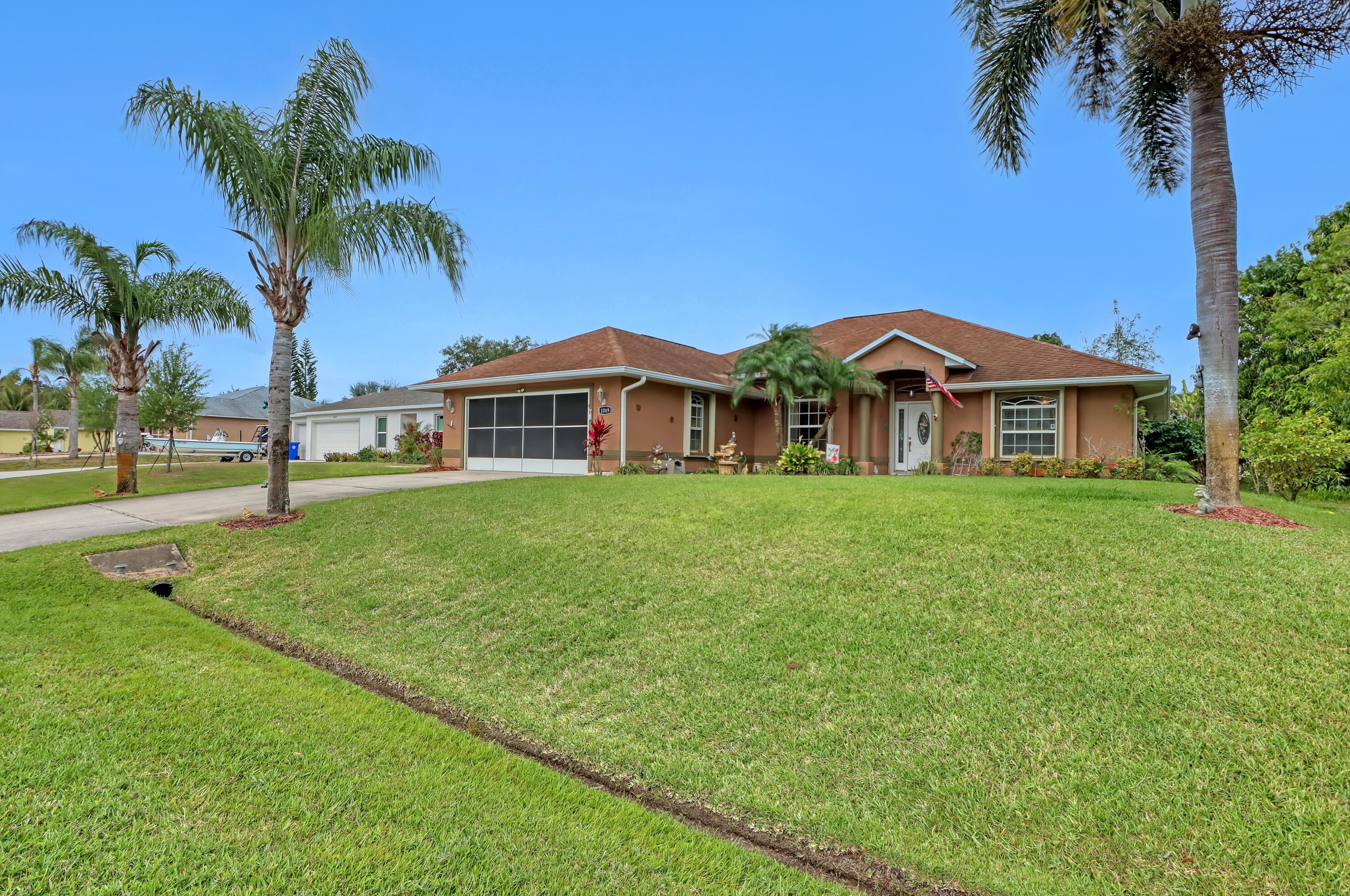 1049 Landsdowne Dr, Sebastian, FL 32958-4901