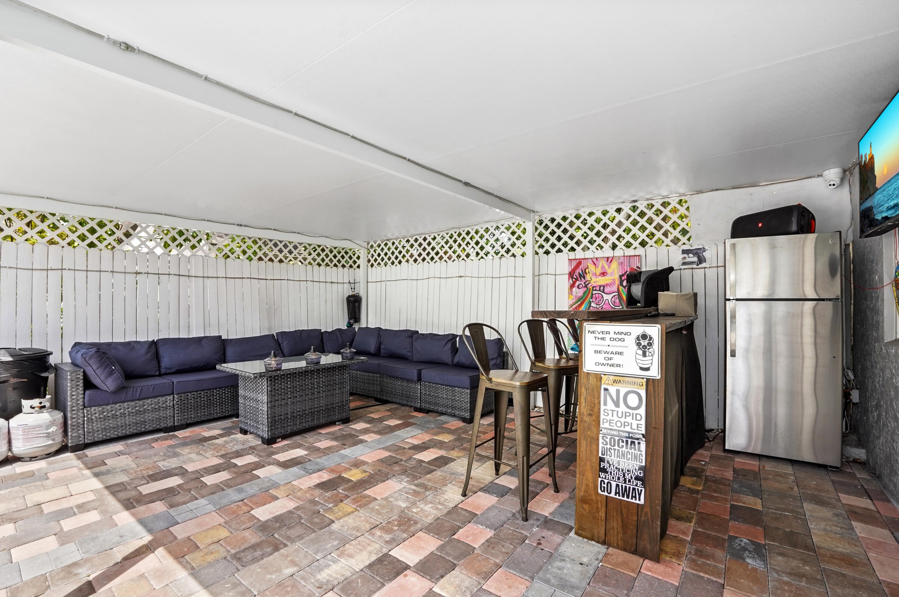 5978 Lincoln Cir, Lake Worth FL 33463-6743 exterior