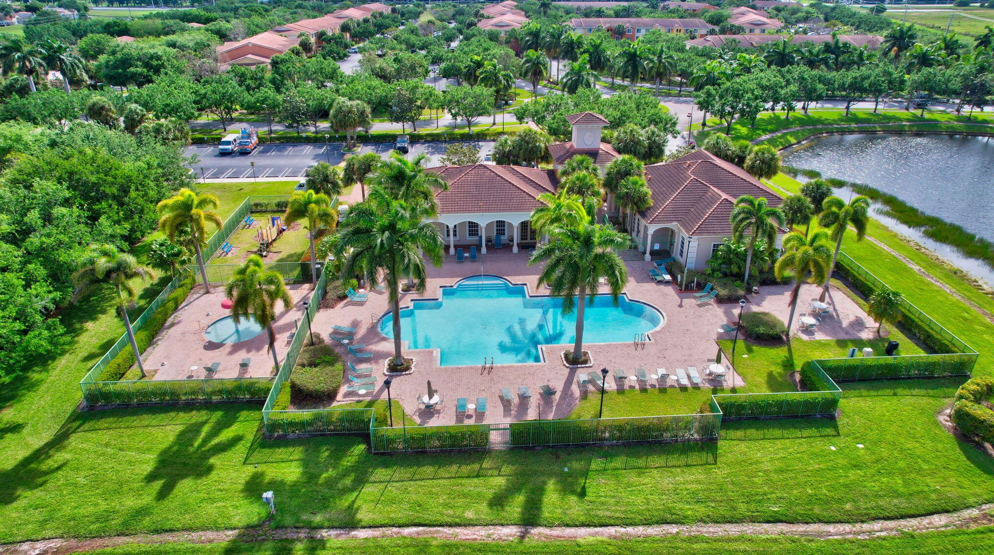 6683 Old Farm Trl, Boynton Beach, FL 33437-7903